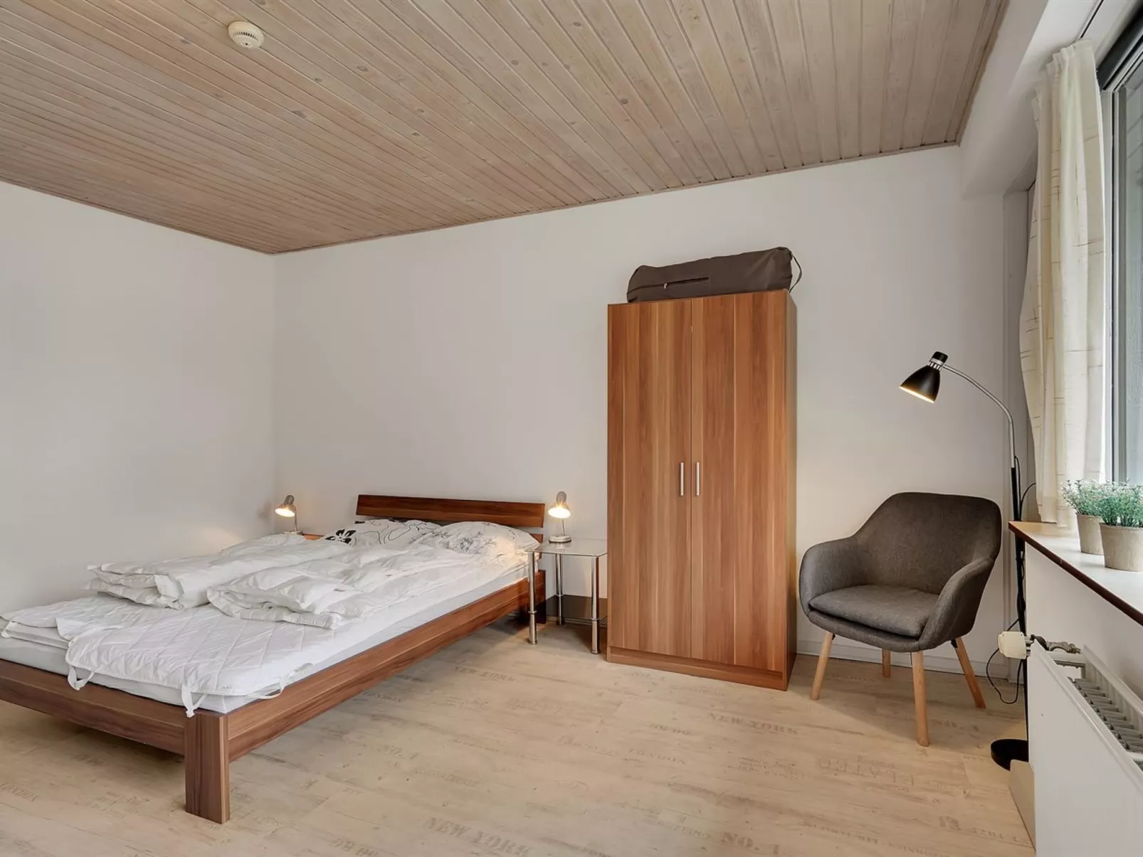 "Iida" - 20km from the sea-Binnen