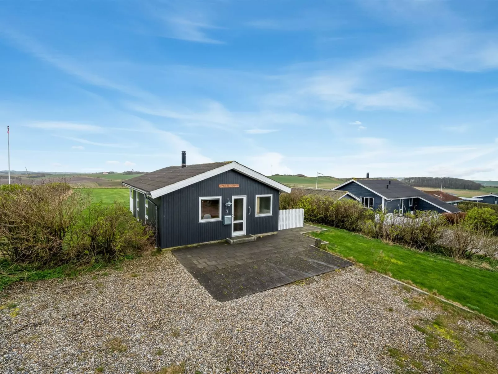 "Tanea" - 700m to the fjord-Buiten