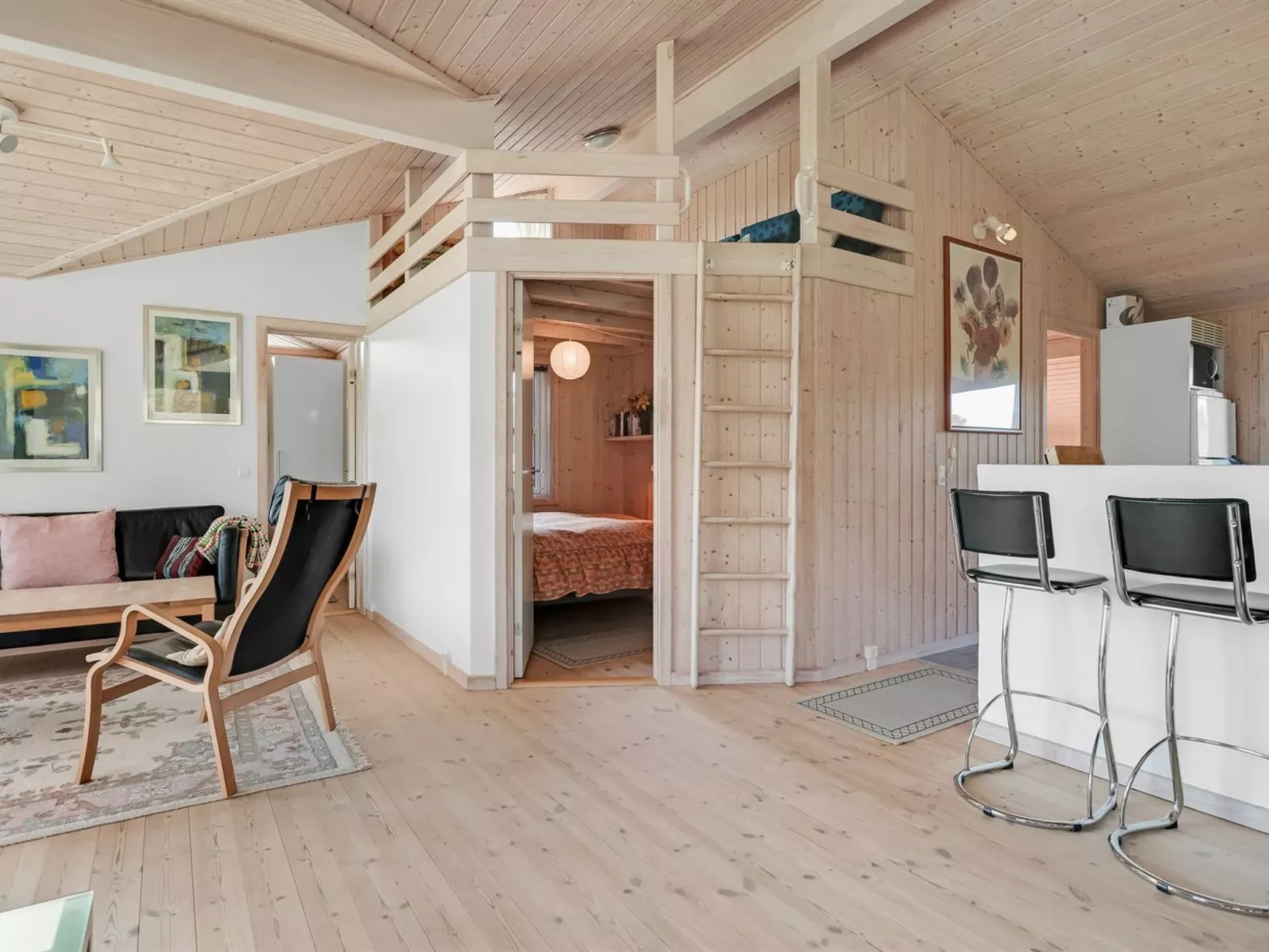 "Bovi" - 300m from the sea-Binnen