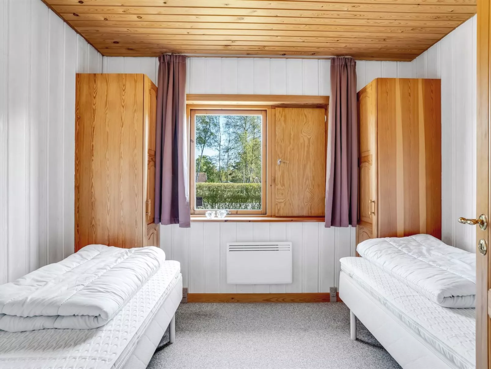 "Hakon" - 550m from the sea-Binnen