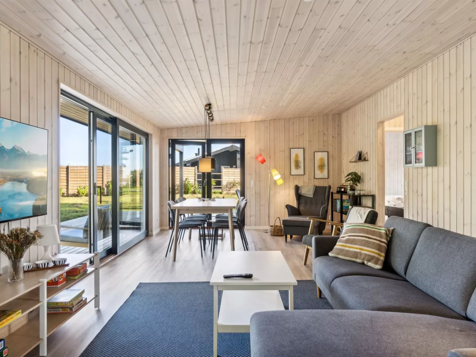 "Uma" - 1.5km from the sea-Binnen