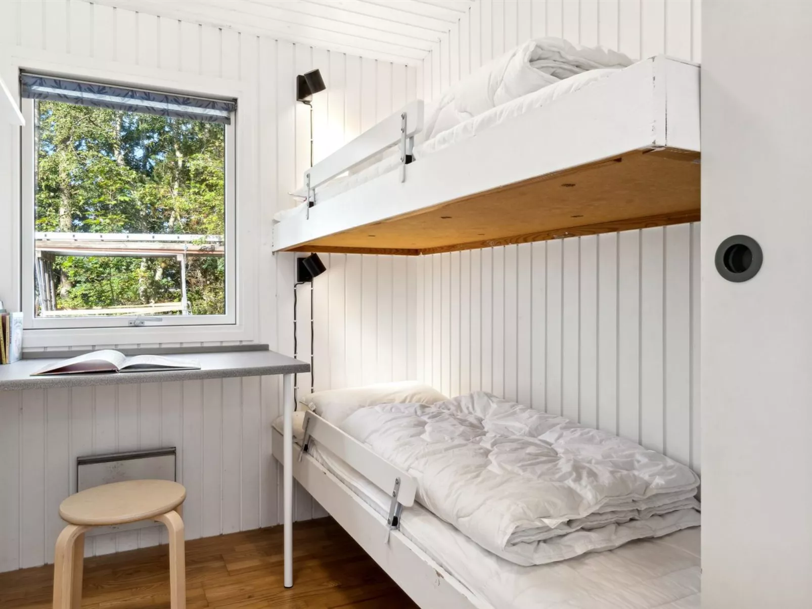 "Arwin" - 200m from the sea-Binnen