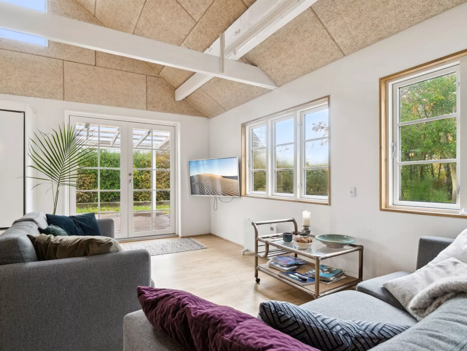 "Edele" - 3.8km from the sea-Binnen