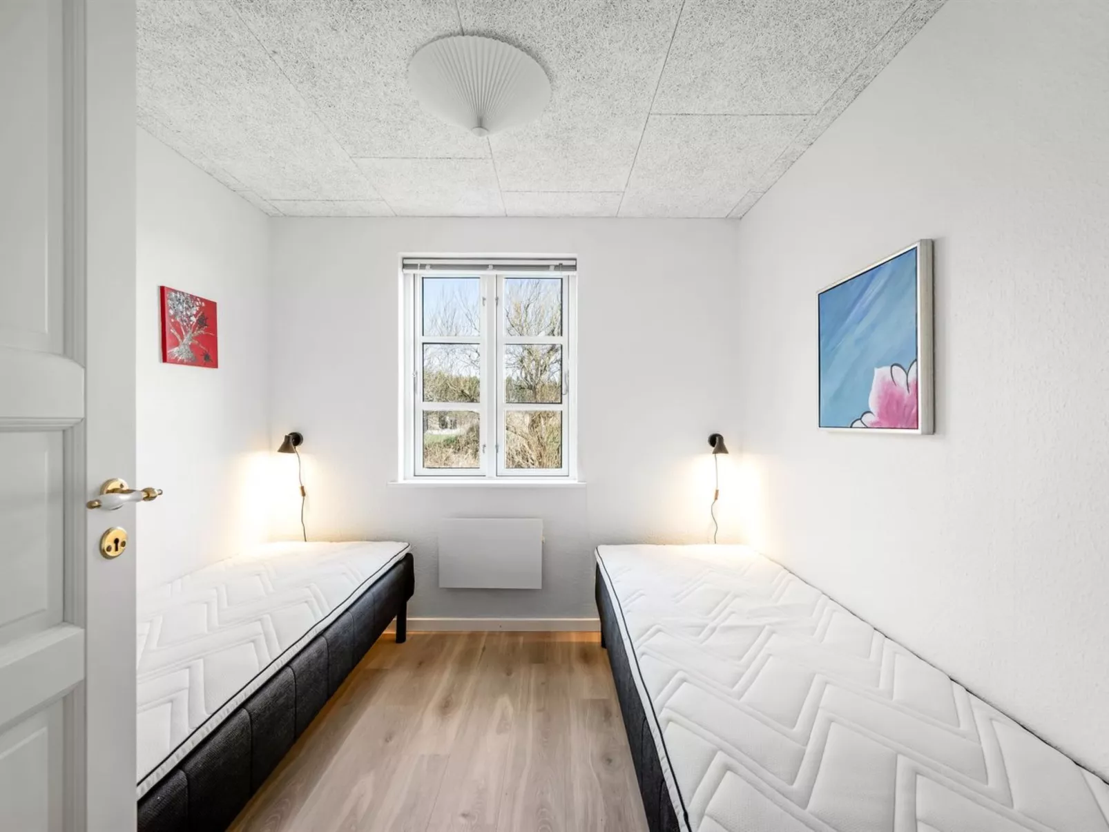 "Torhild" - 700m from the sea-Binnen