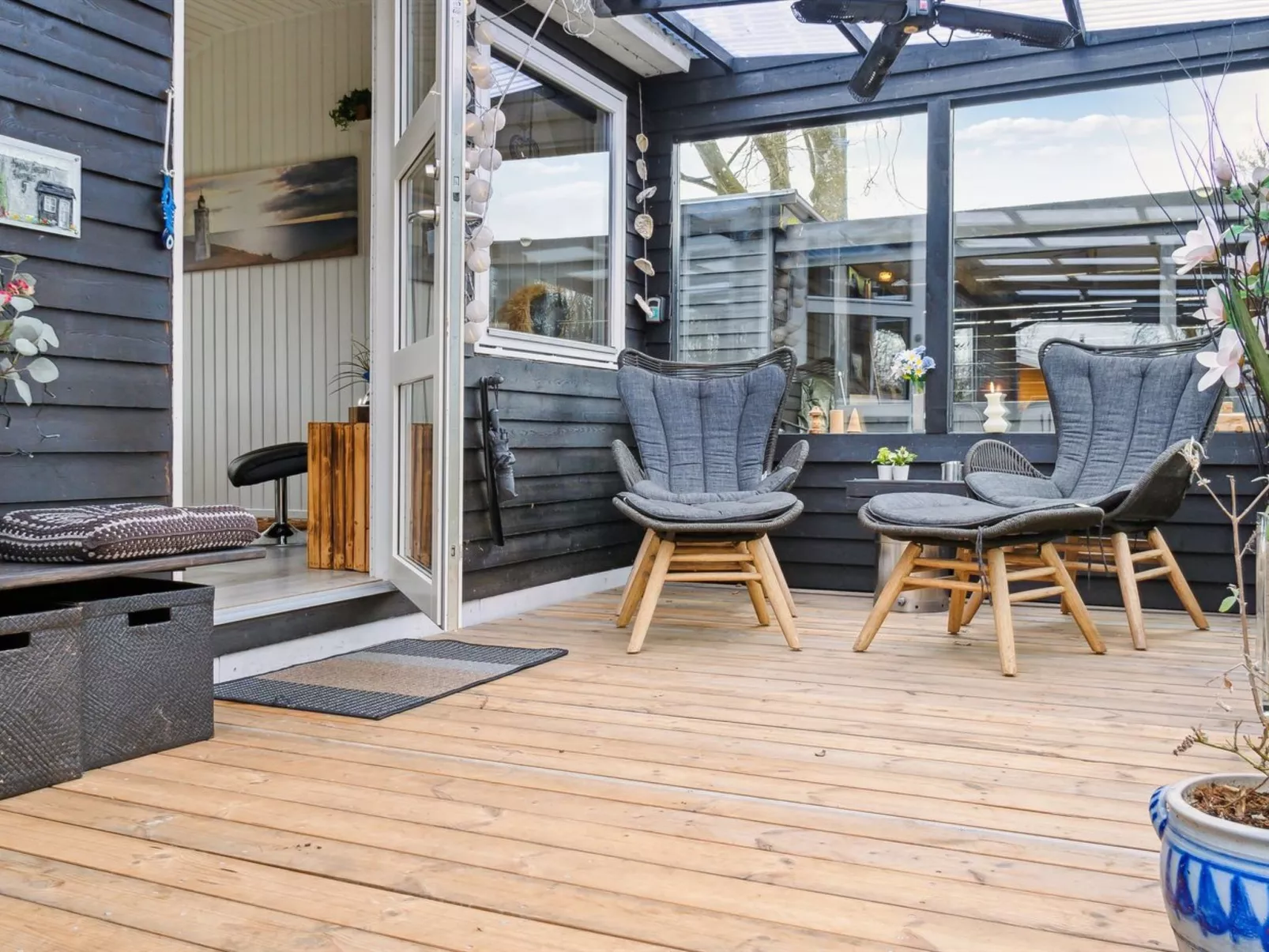 "Tjarven" - 300m from the sea-Buiten