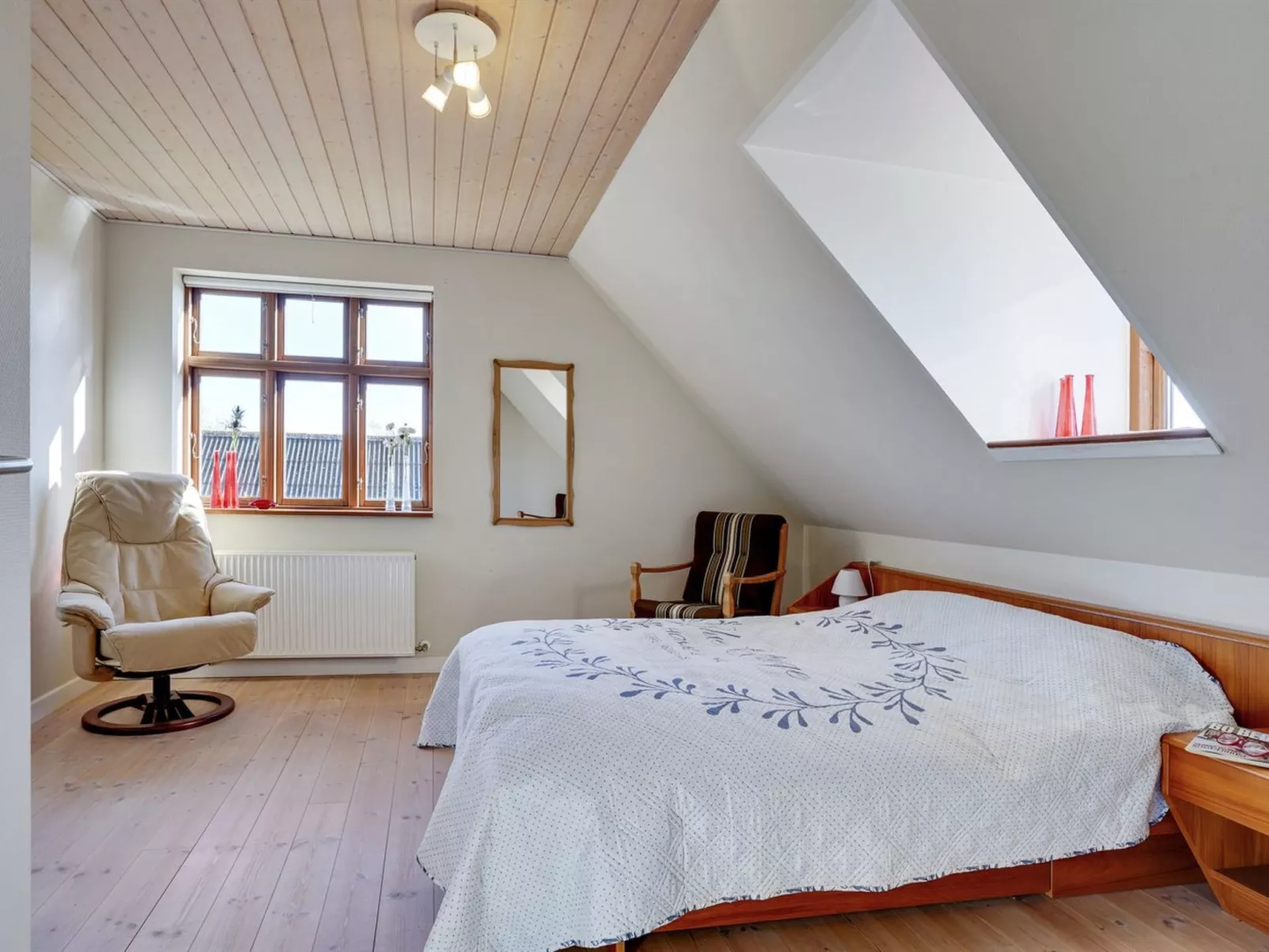 "Iarund" - 500m to the fjord-Binnen