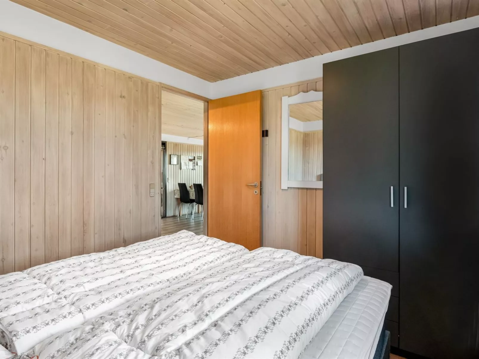 "Signhild" -  from the sea-Binnen