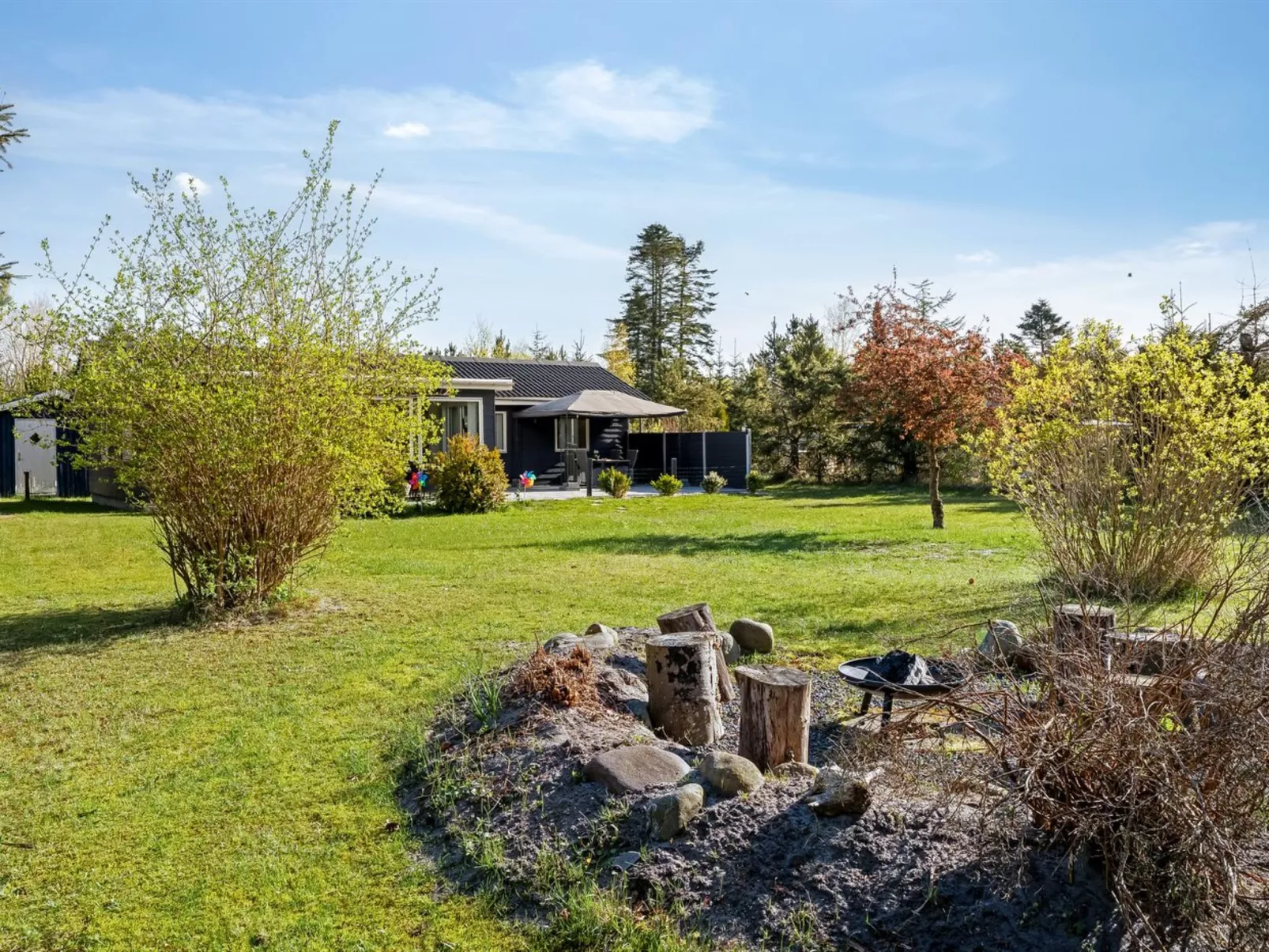 "Suvi" - 700m from the sea-Buiten