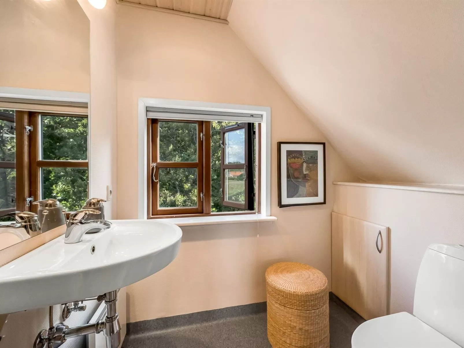 "Hendrina" - 250m to the fjord-Binnen