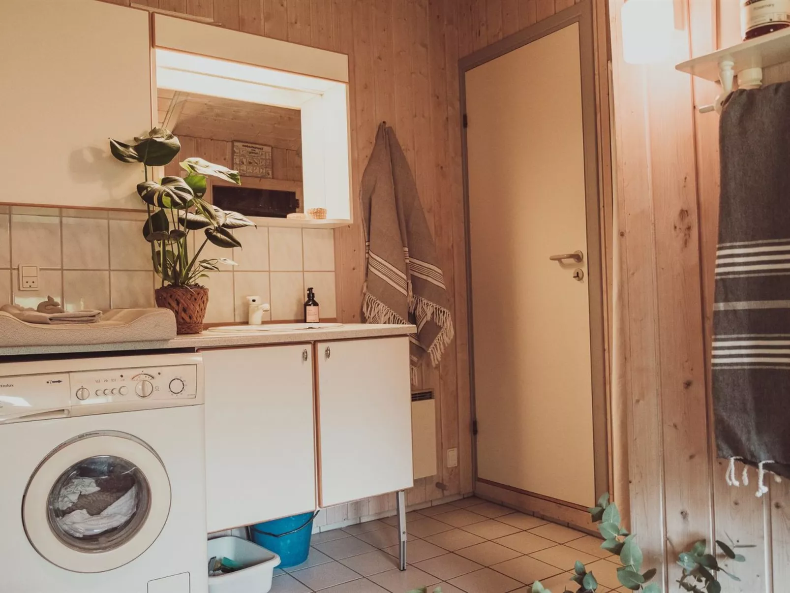 "Neno" - 100m from the sea-Binnen