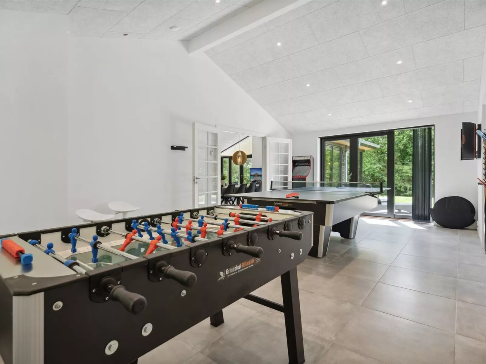 "Robert" - 30km from the sea-Binnen