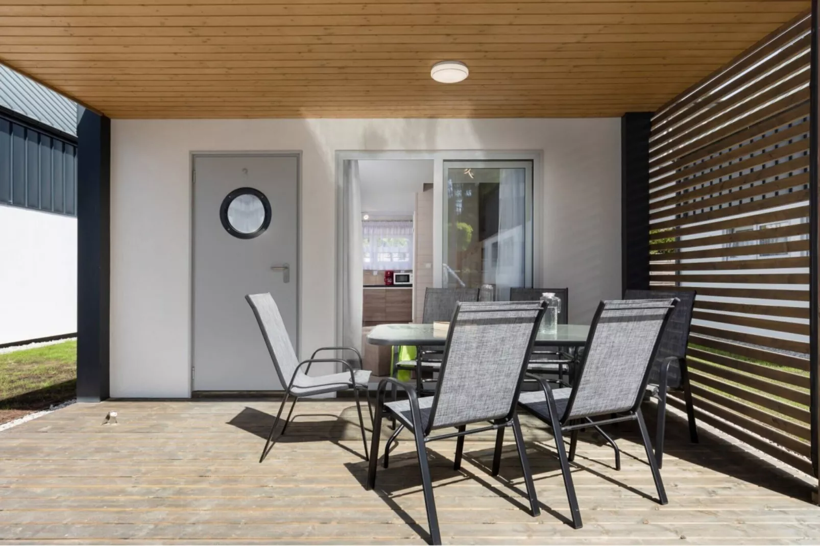 Domki letniskowe sobota-sobota Pobierowo-Terrasbalkon