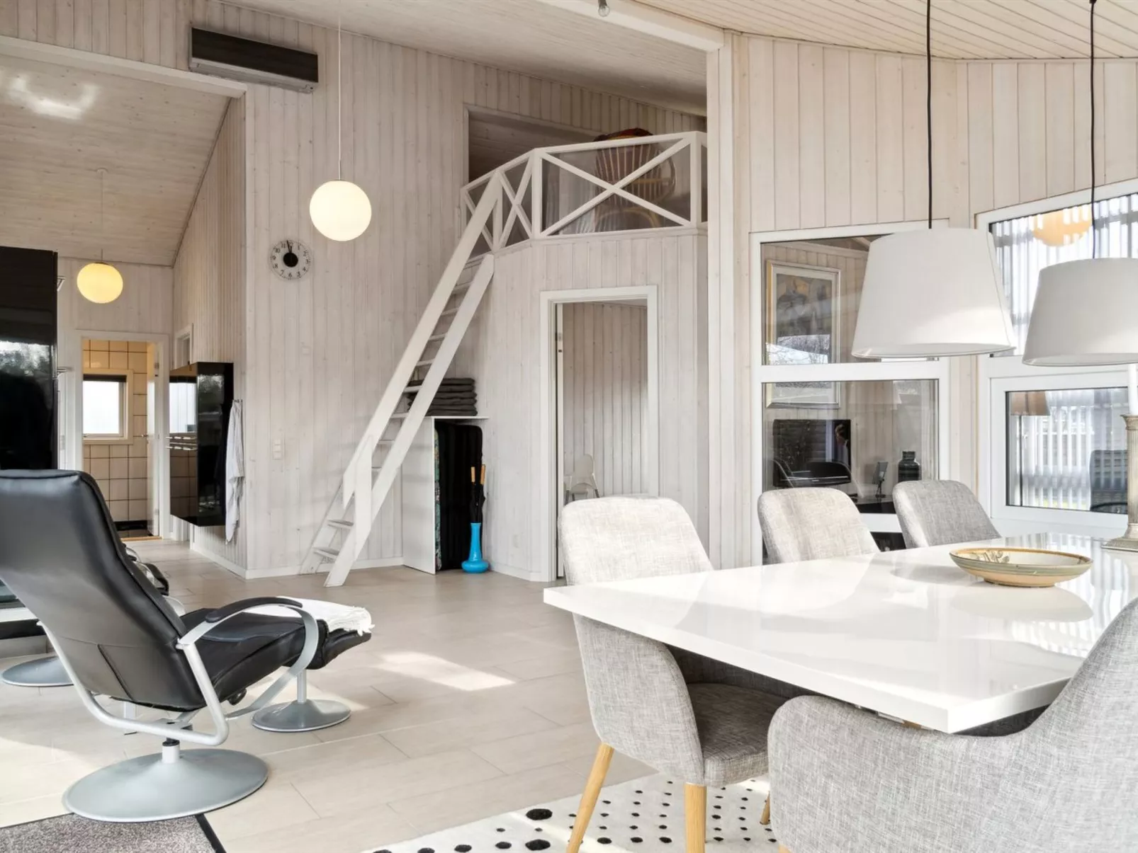 "Beske" - 130m from the sea-Binnen