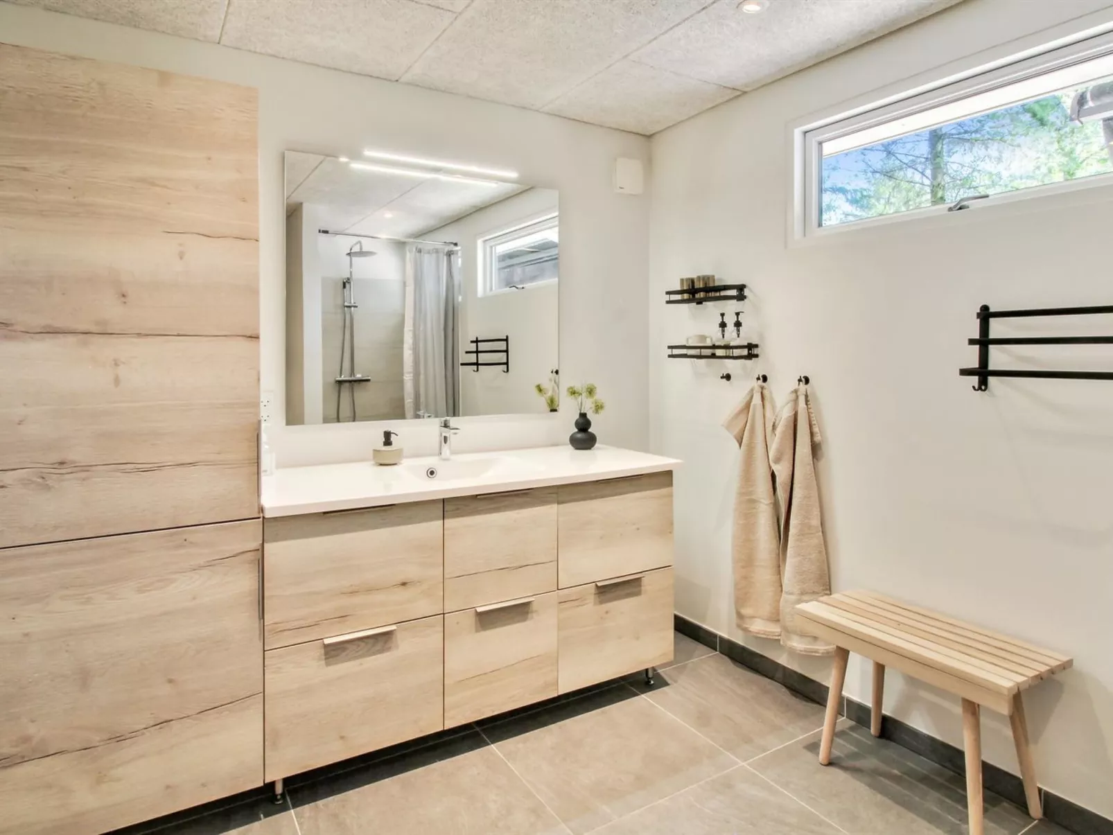 "Gretl" - 31km from the sea-Binnen