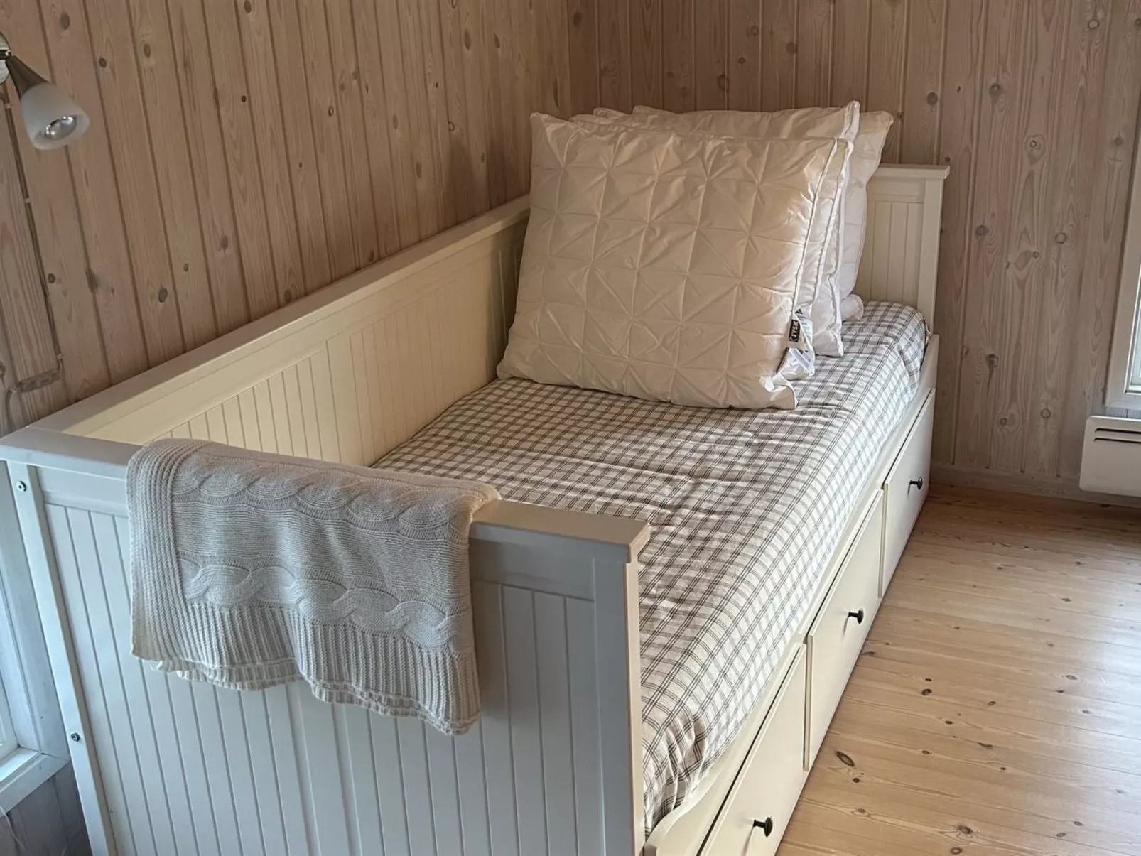 "Santeri" - 180m from the sea-Binnen