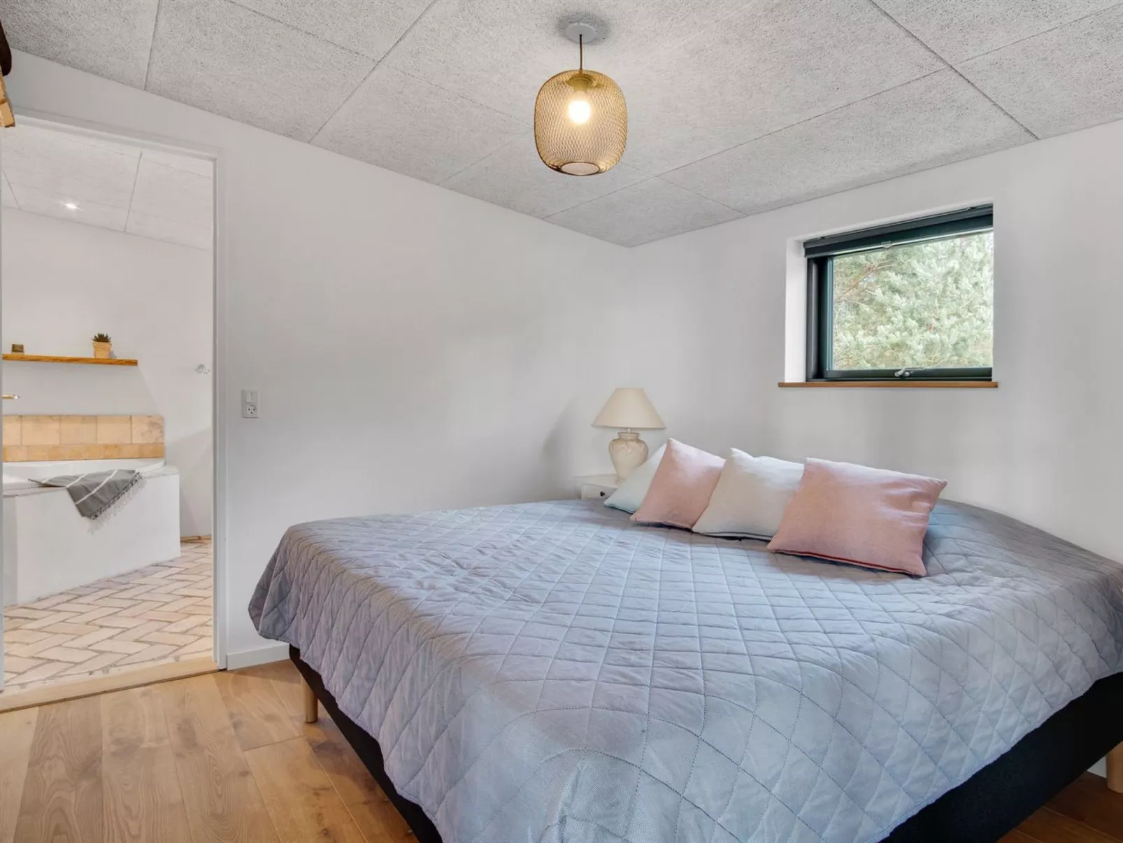 "Sune" - 175m from the sea-Binnen