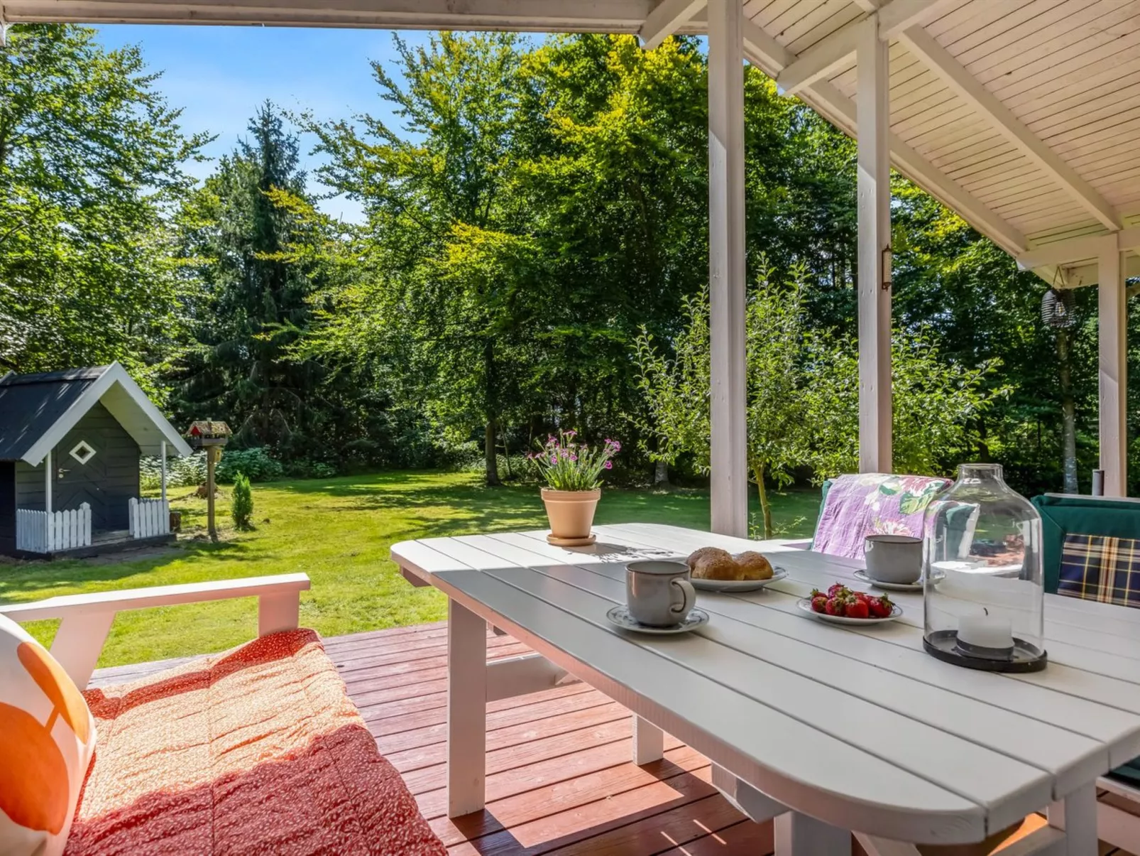 "Sofja" - 175m to the fjord-Buiten