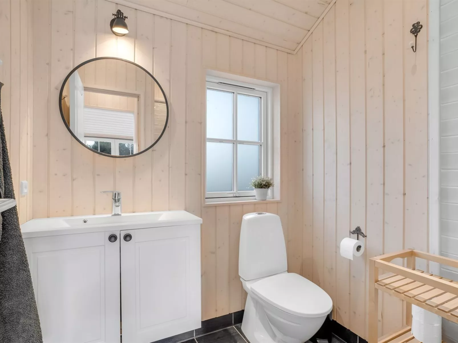 "Preben" - 50m from the sea-Binnen