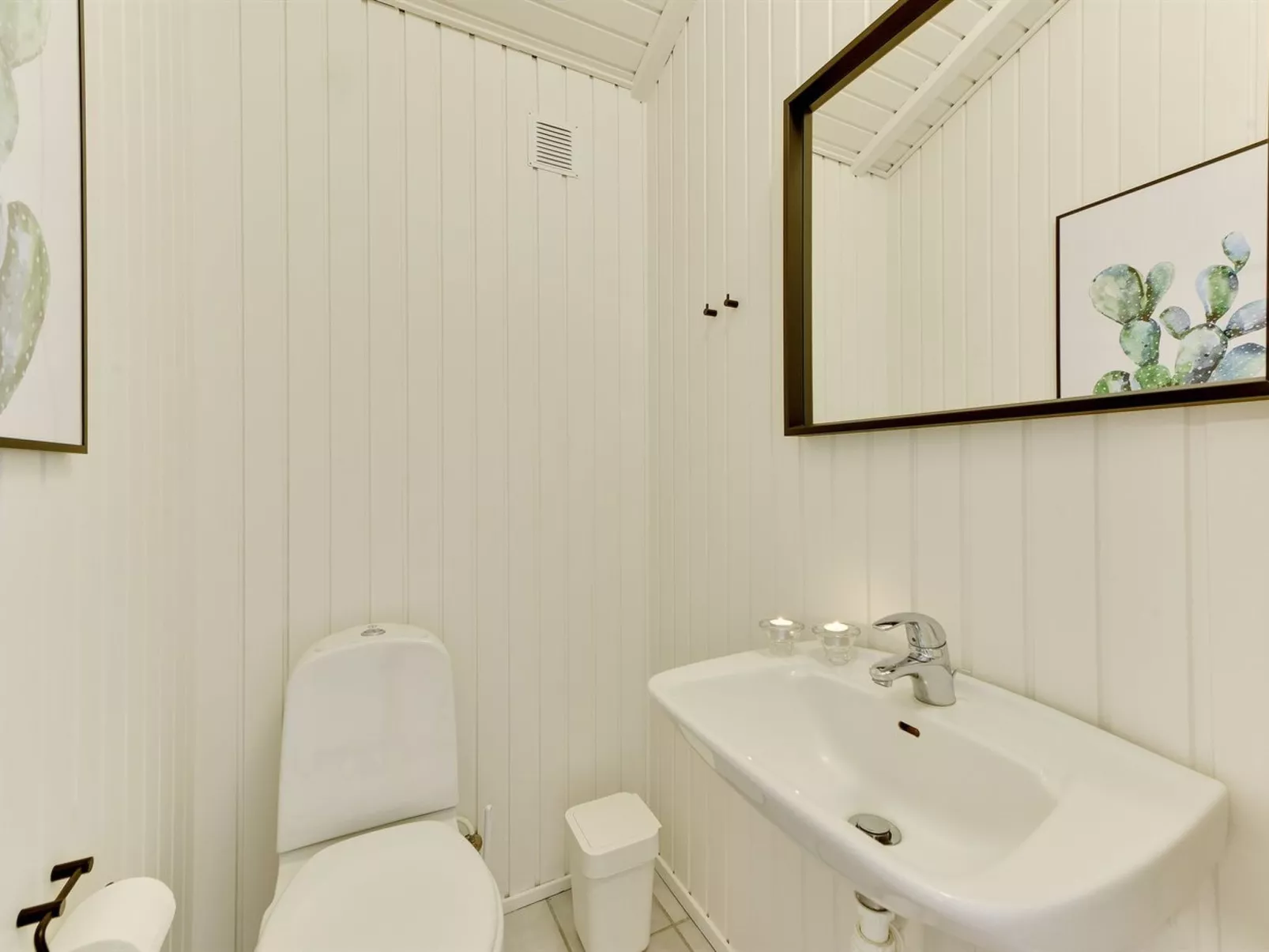 "Darina" - 1.5km from the sea-Binnen