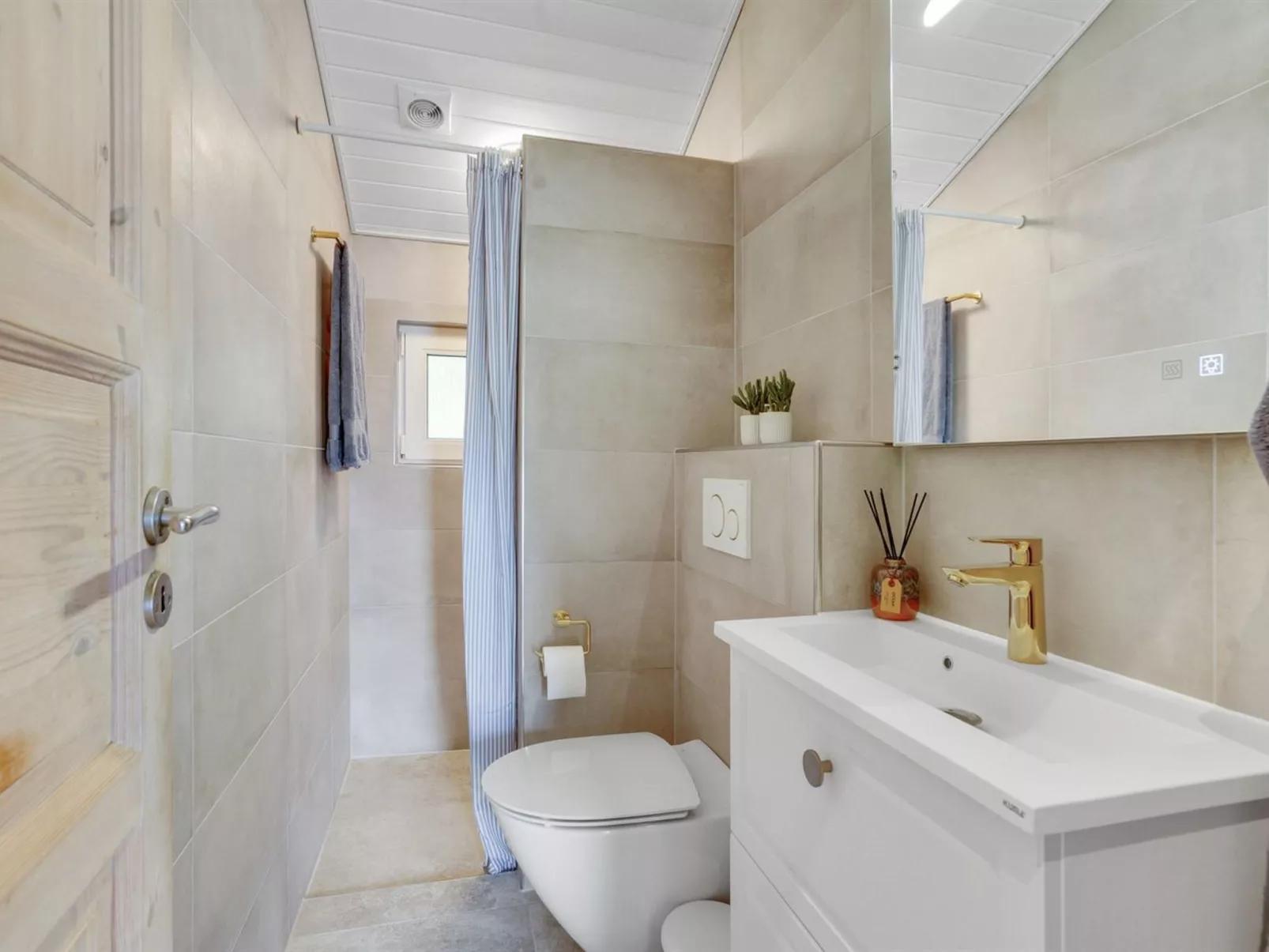 "Edeltraut" - 900m from the sea-Binnen