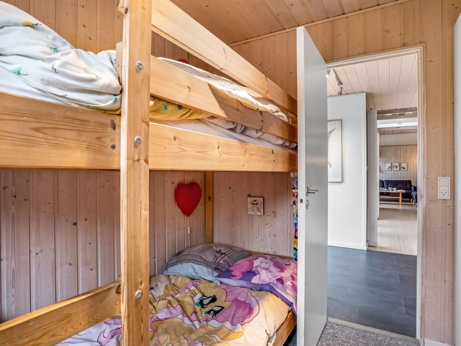 "Mira" - 500m from the sea-Binnen