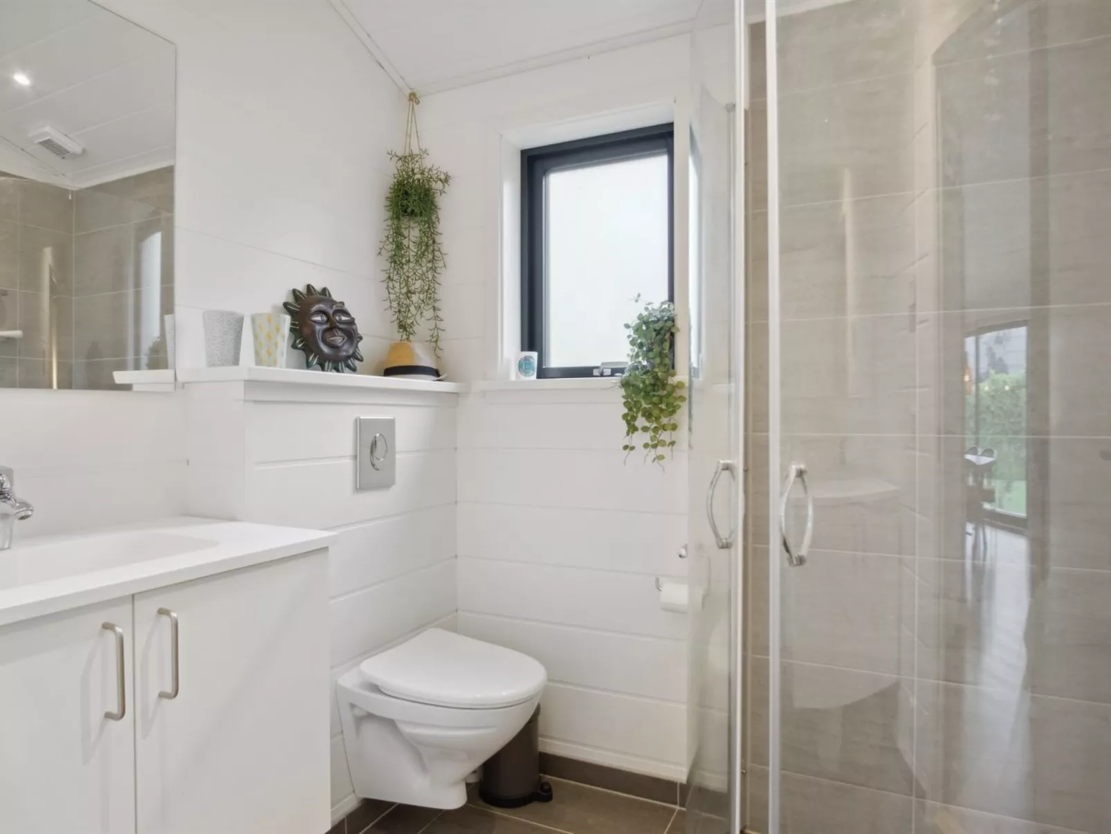 "Huldrik" - 100m from the sea-Binnen