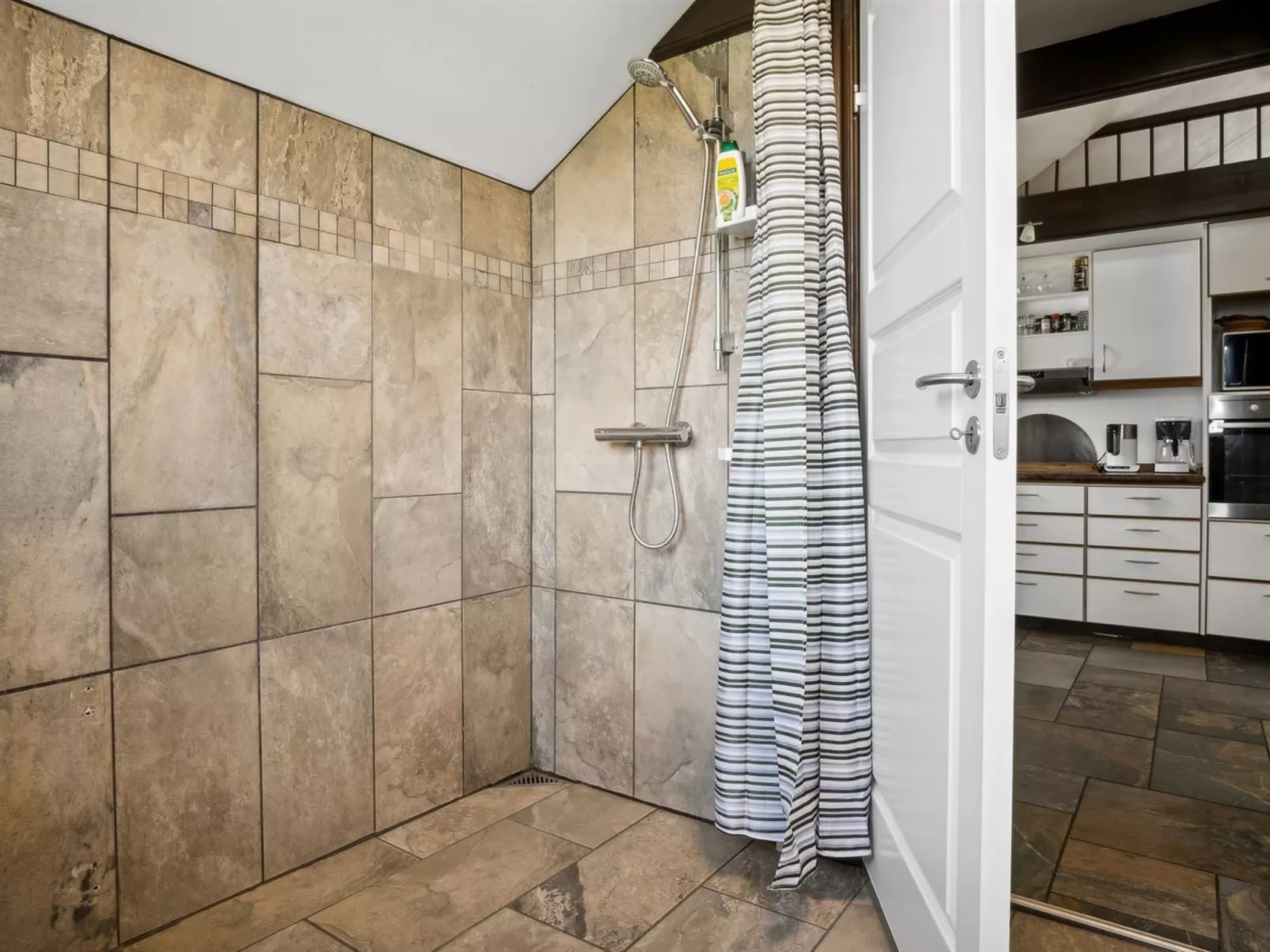 "Sippora" - 29km from the sea-Binnen