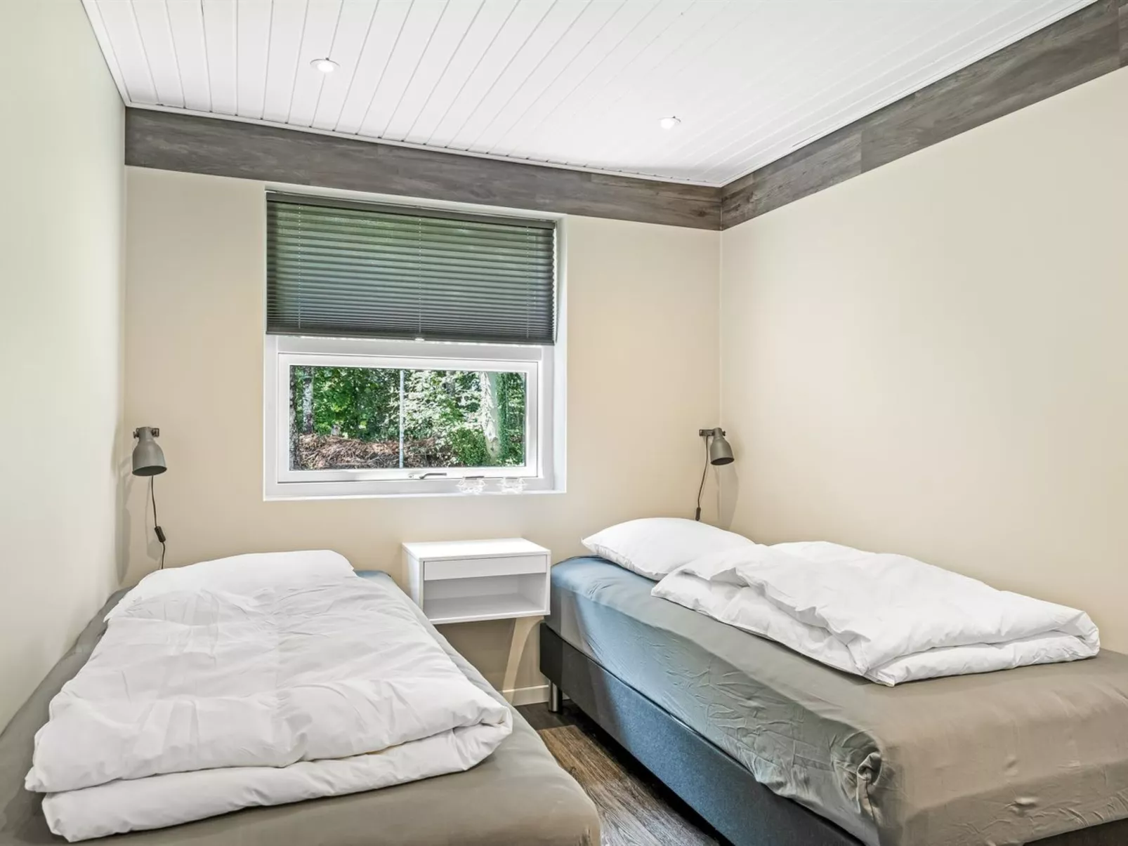 "Skip" - 300m to the fjord-Binnen