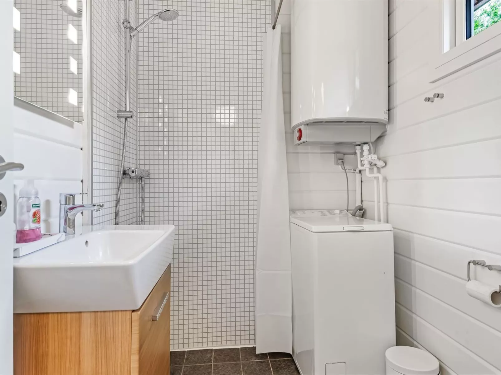 "Barthi" - 1.6km from the sea-Binnen