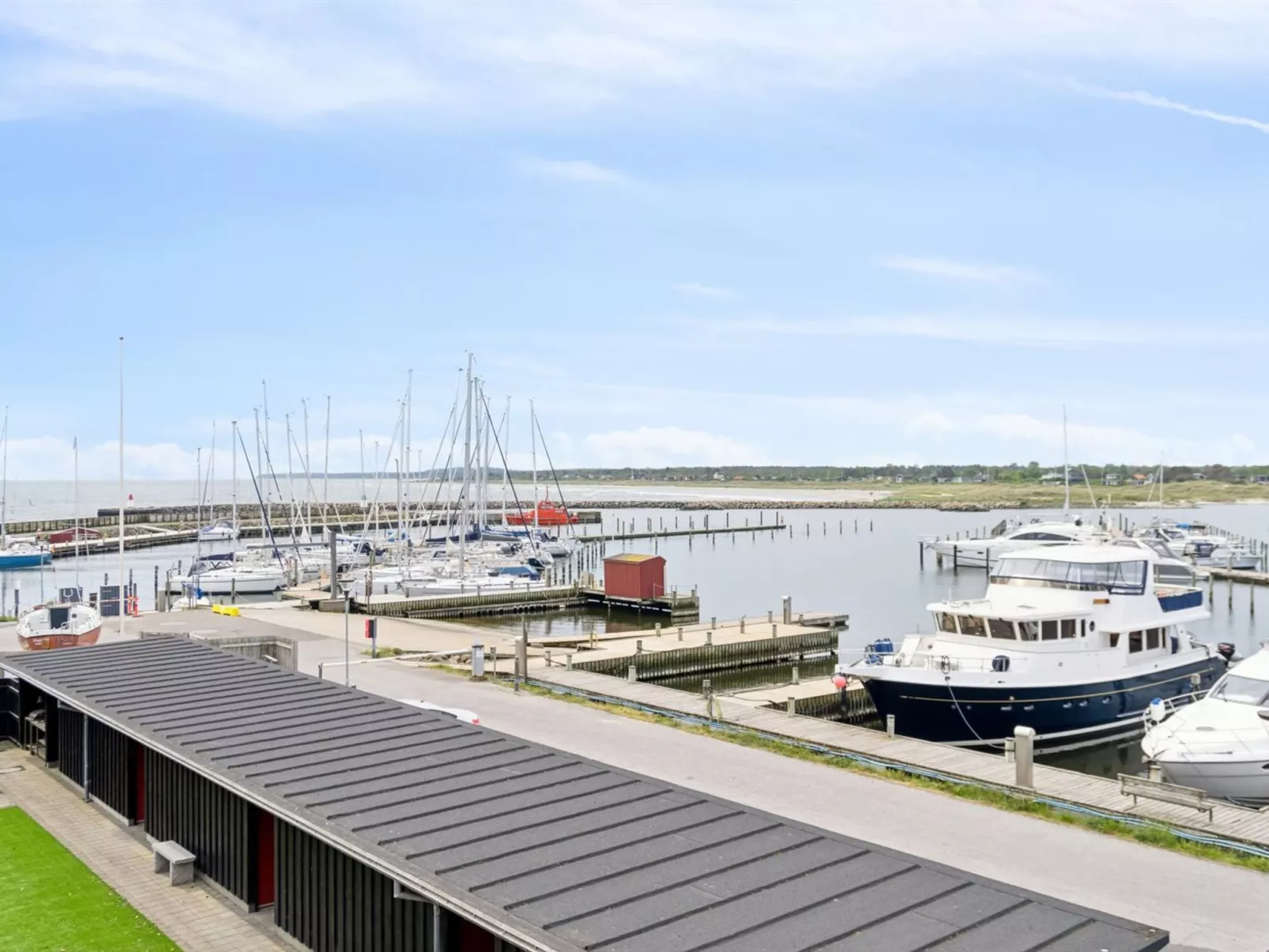 "Skade" - 10m from the sea-Buiten