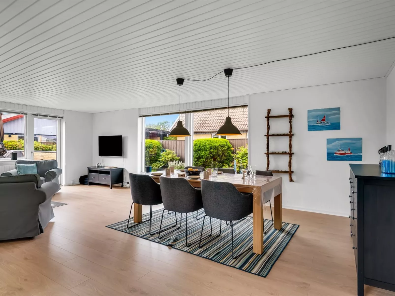 "Elika" - 1.5km from the sea-Binnen