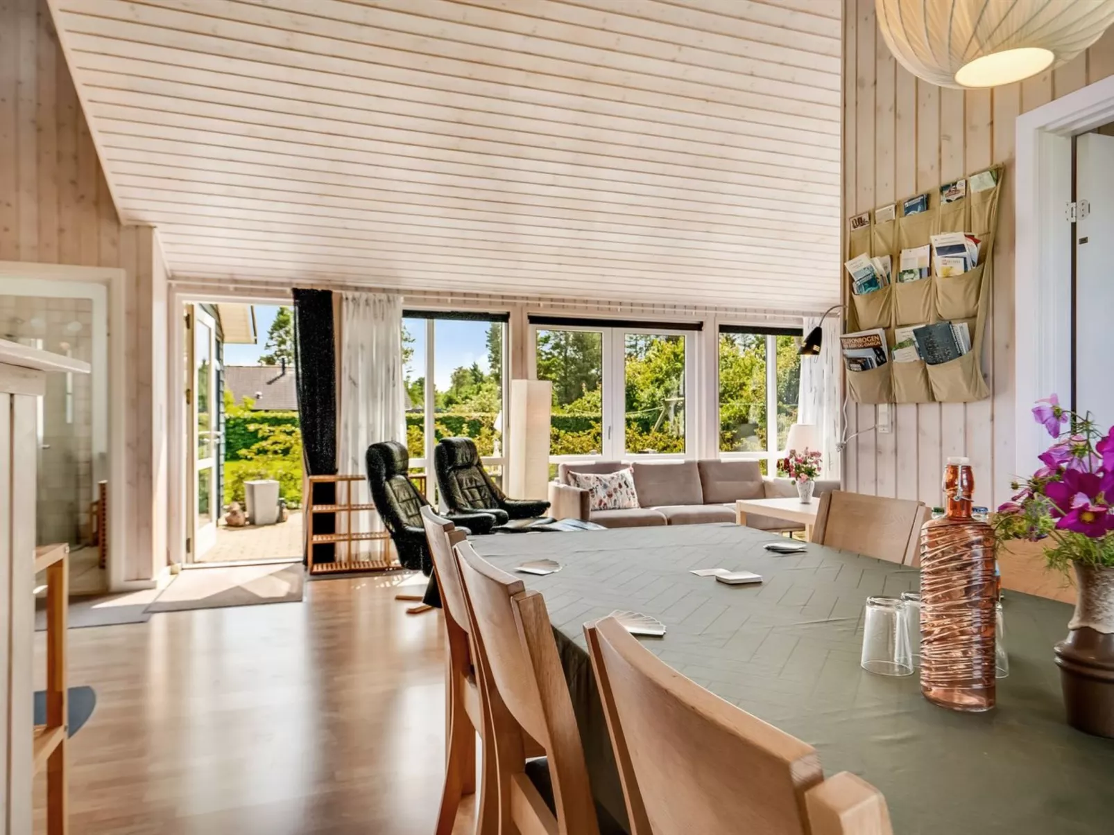 "Lari" - 600m from the sea-Binnen