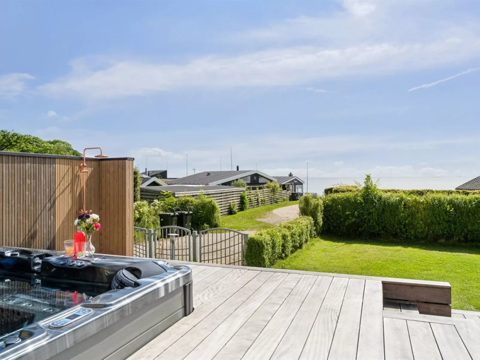 "Nahele" - 150m from the sea-Buiten