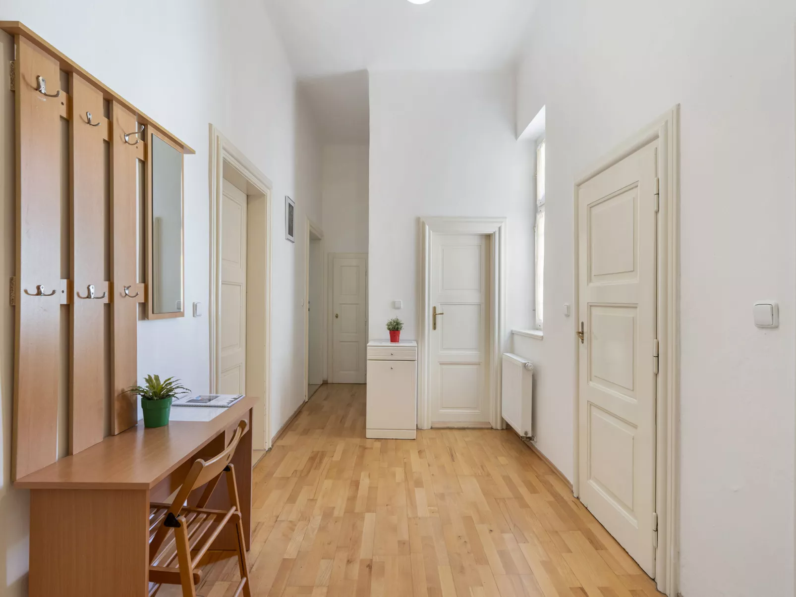 Old Town home-Binnen