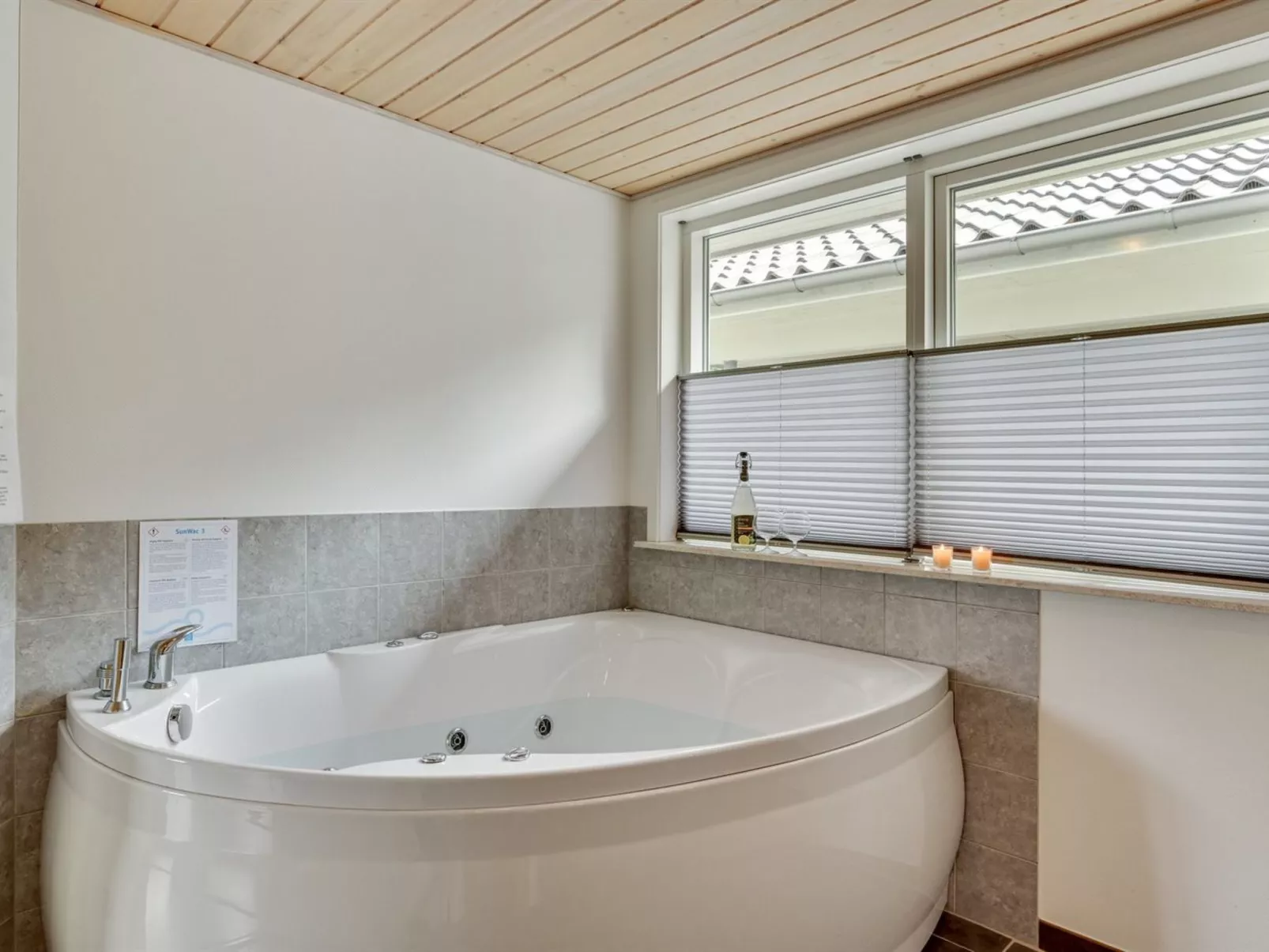 "Tjorven" - 250m to the fjord-Binnen