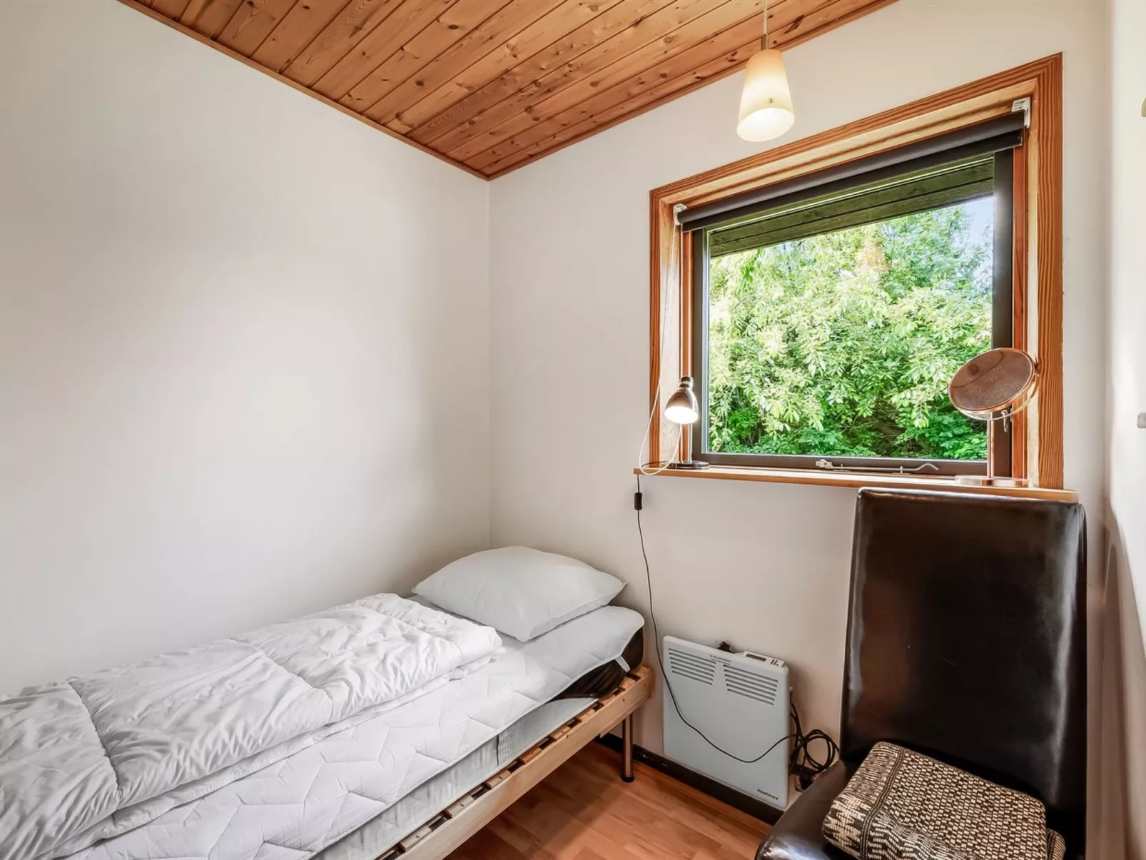 "Arlin" - 380m to the fjord-Binnen