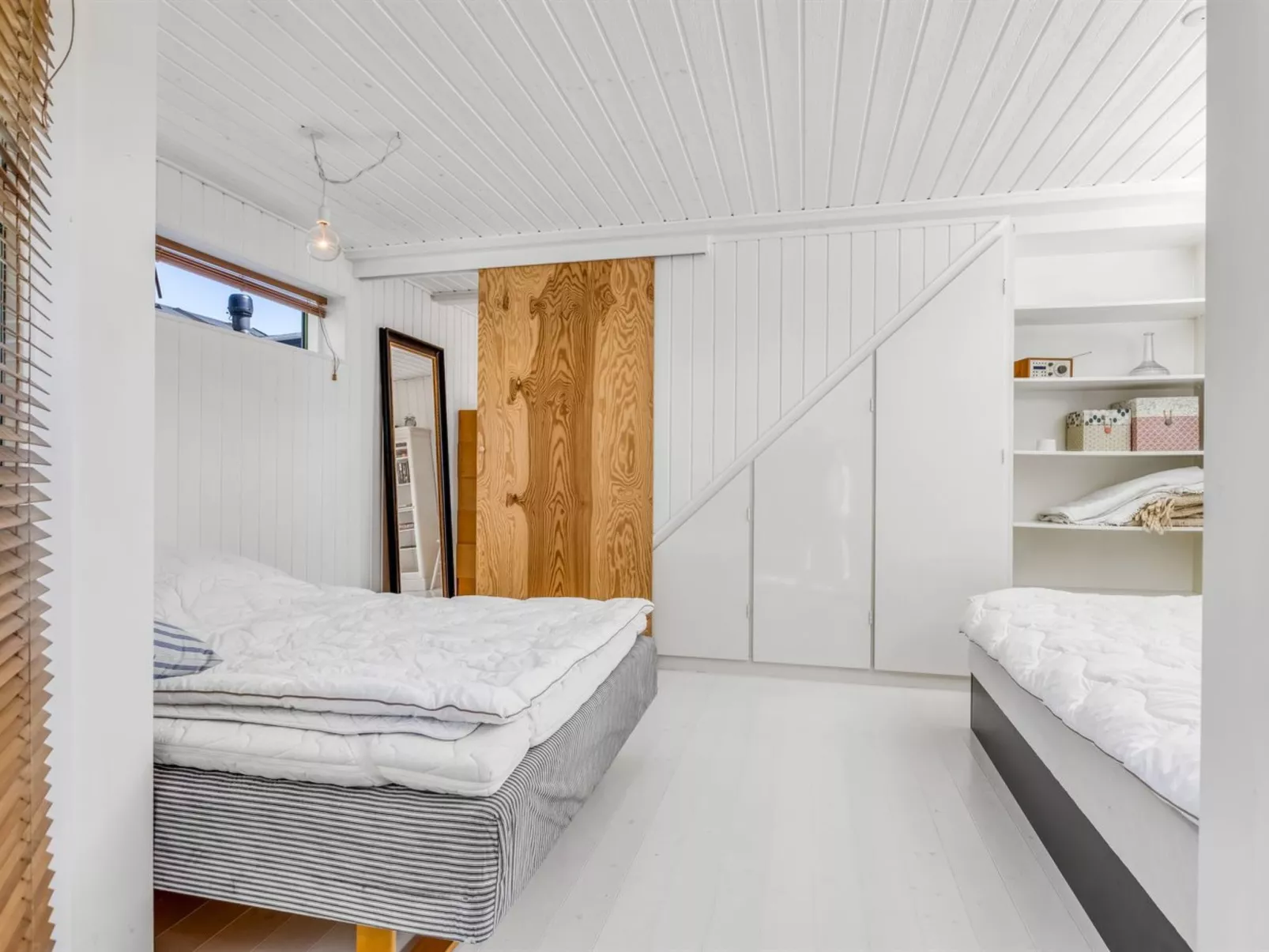 "Anouk" - 500m from the sea-Binnen