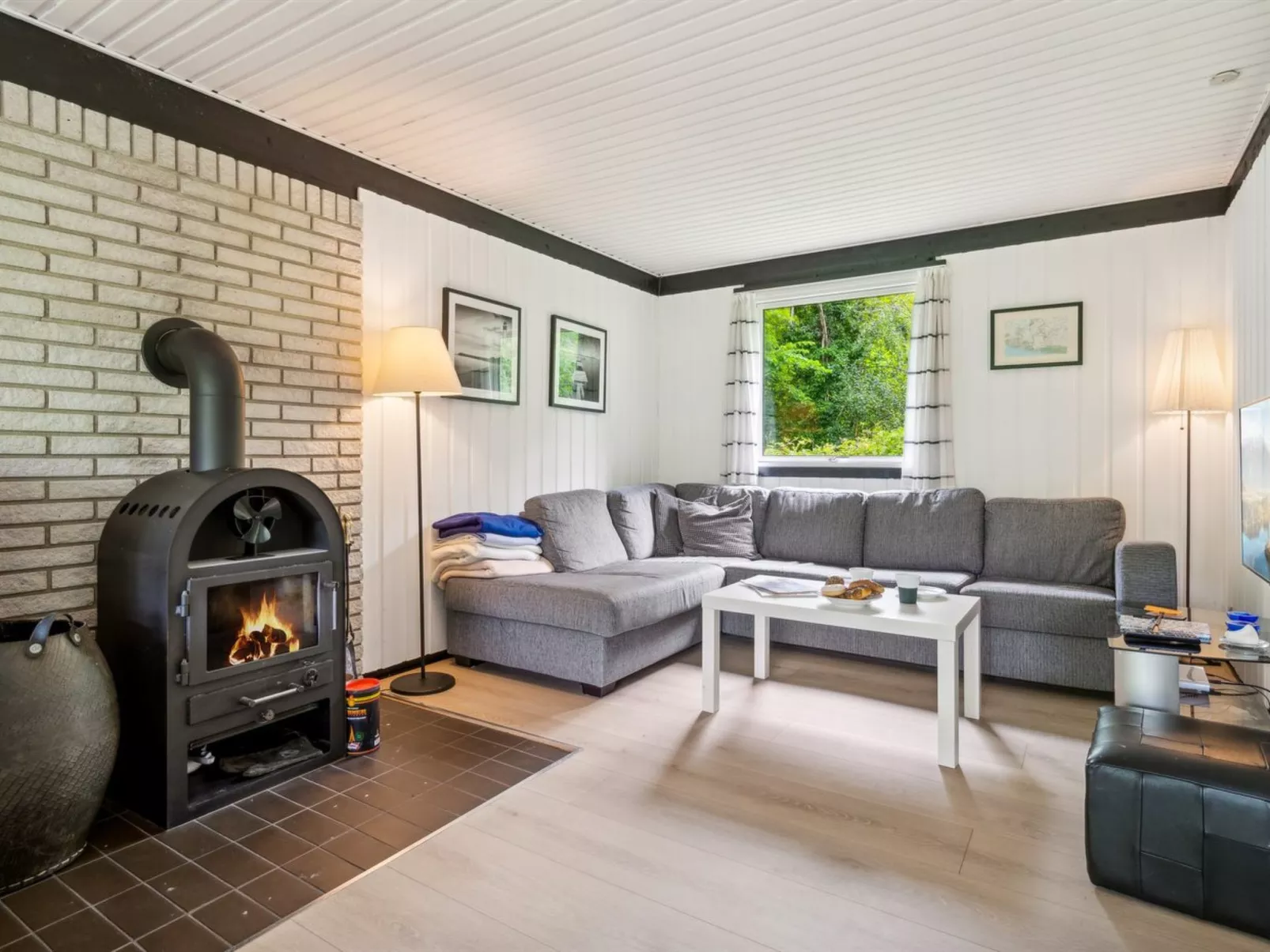 "Sybilla" - 600m from the sea-Binnen