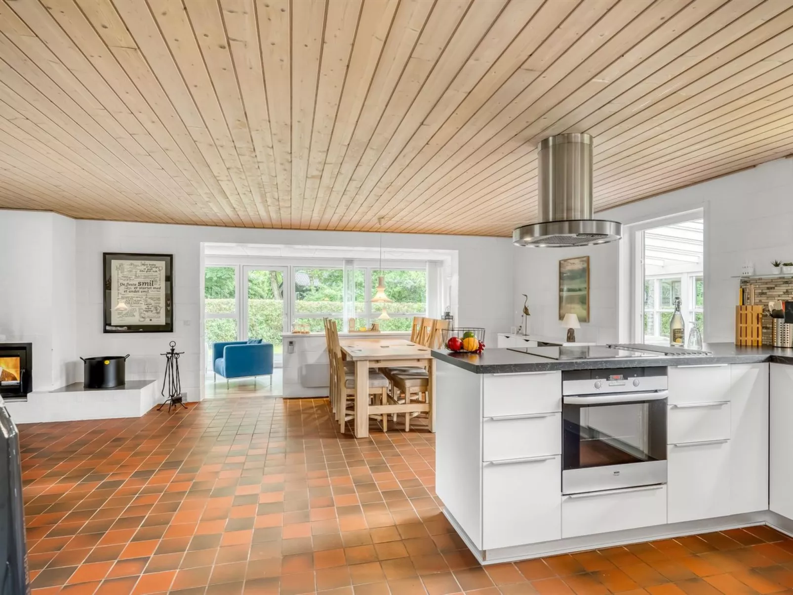 "Lyra" - 500m to the fjord-Binnen