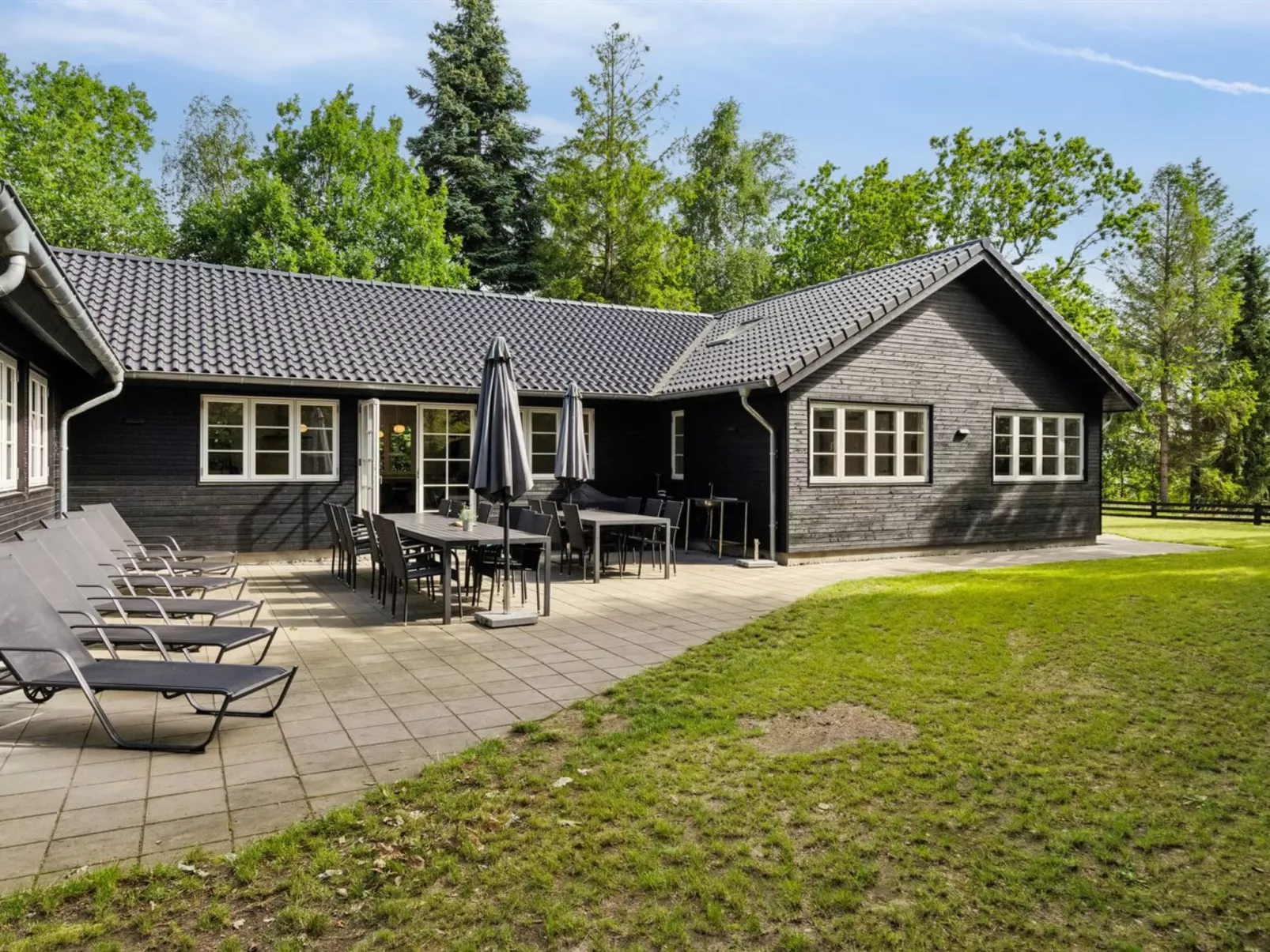 "Jalina" - 200m from the sea-Buiten