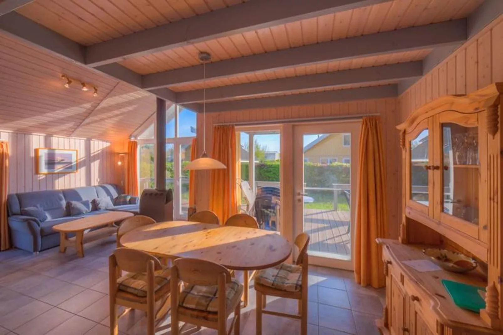 Ferienhaus Seeschwalbe-Classic 90 qm 60-Eetkamer