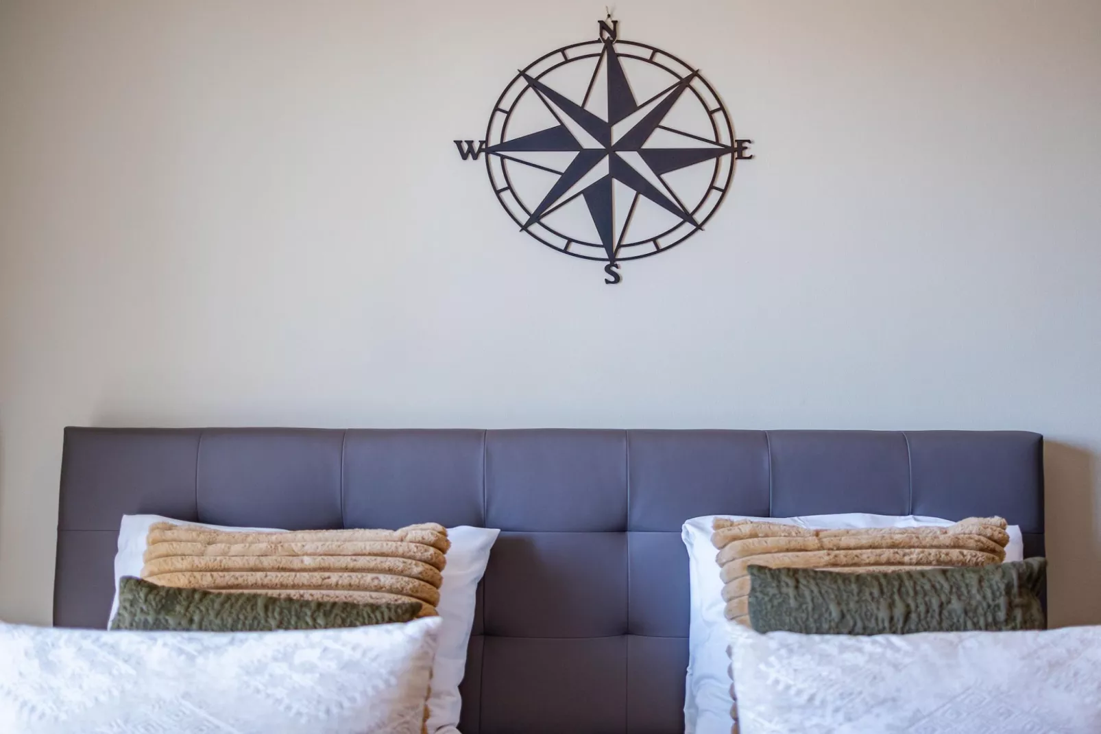 Luxe appartement Vista Maris 'Somaris' - Havenweg 8-50  Sint-Annaland-Slaapkamer