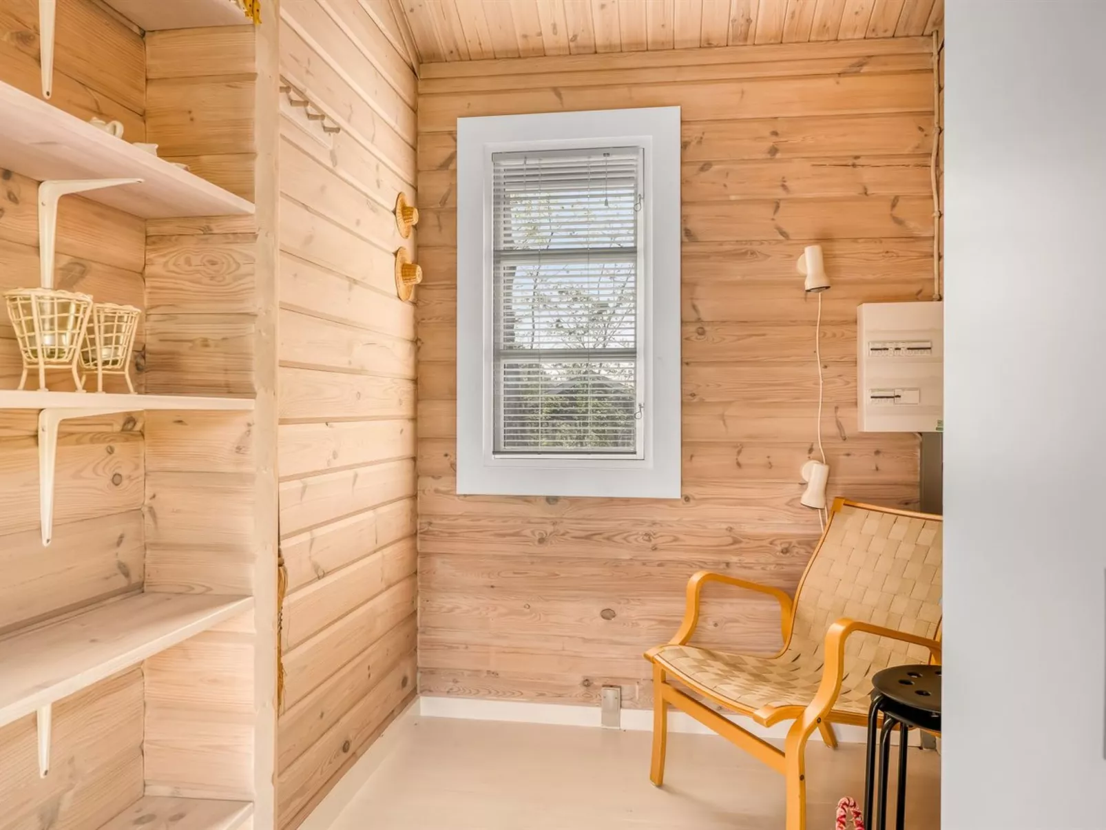 "Gretha" -  from the sea-Binnen