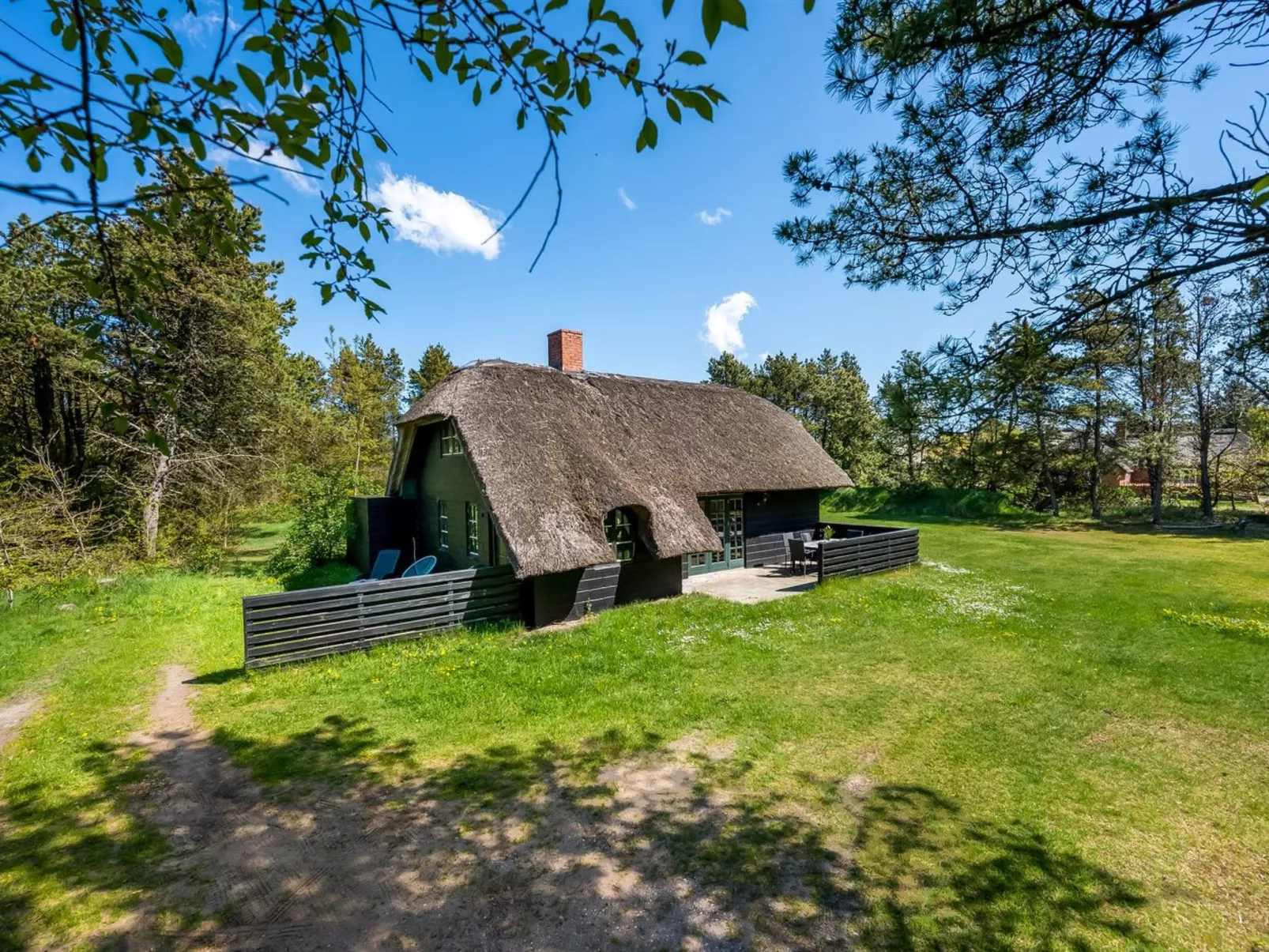 "Matilda" - 1.6km from the sea-Buiten