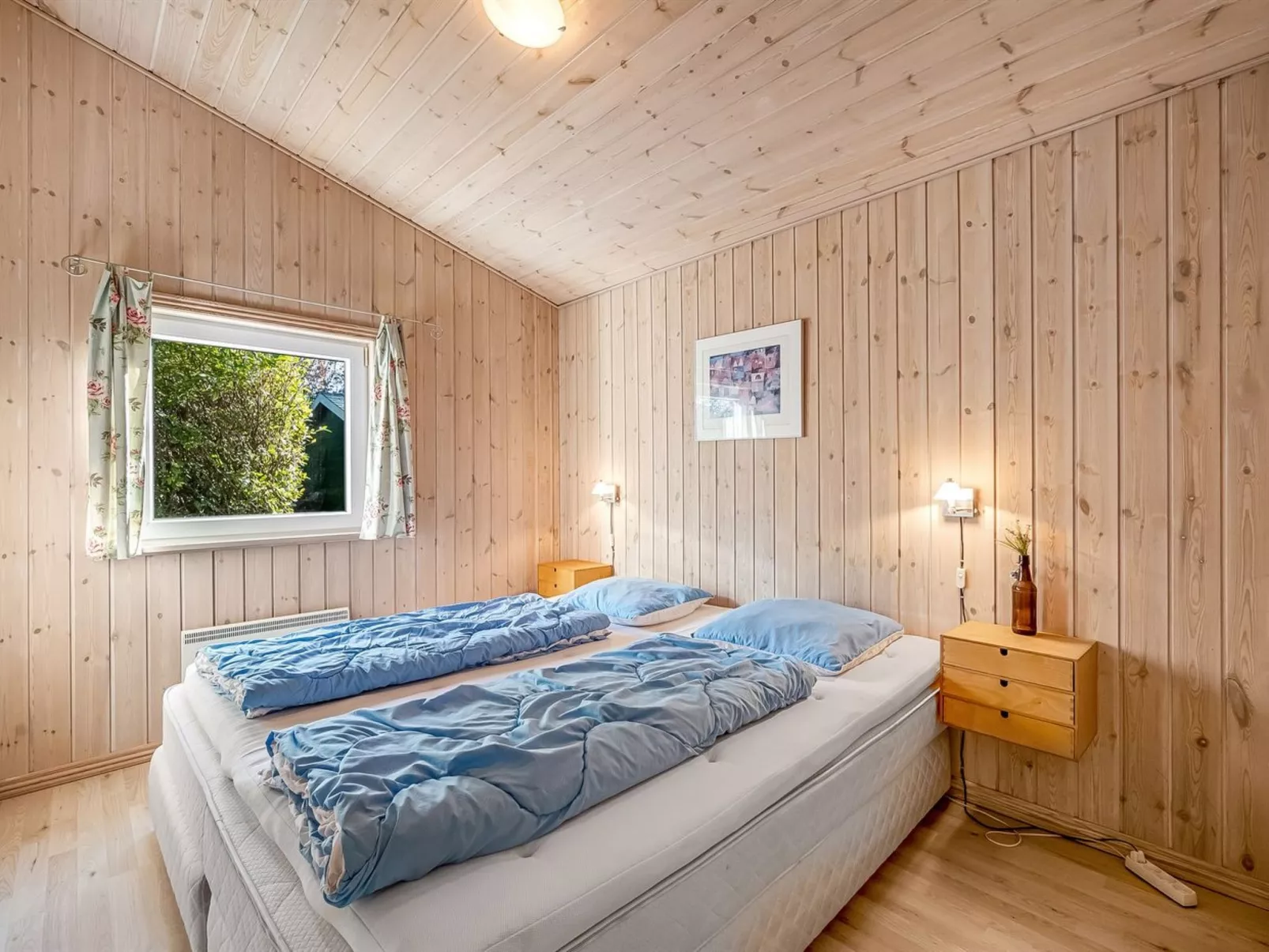 "Efka" - 600m to the fjord-Binnen