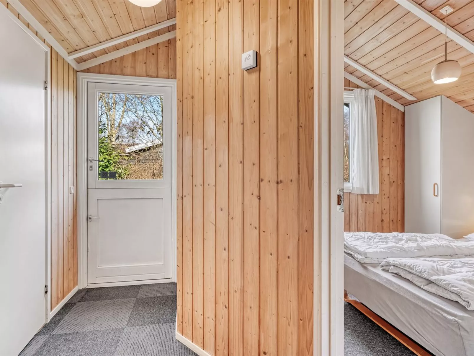 "Emili" - 300m from the sea-Binnen