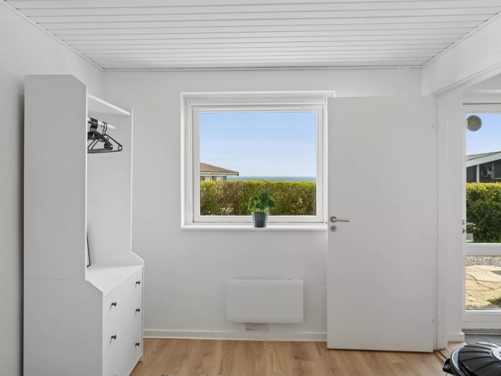 "Kate" - 300m from the sea-Binnen