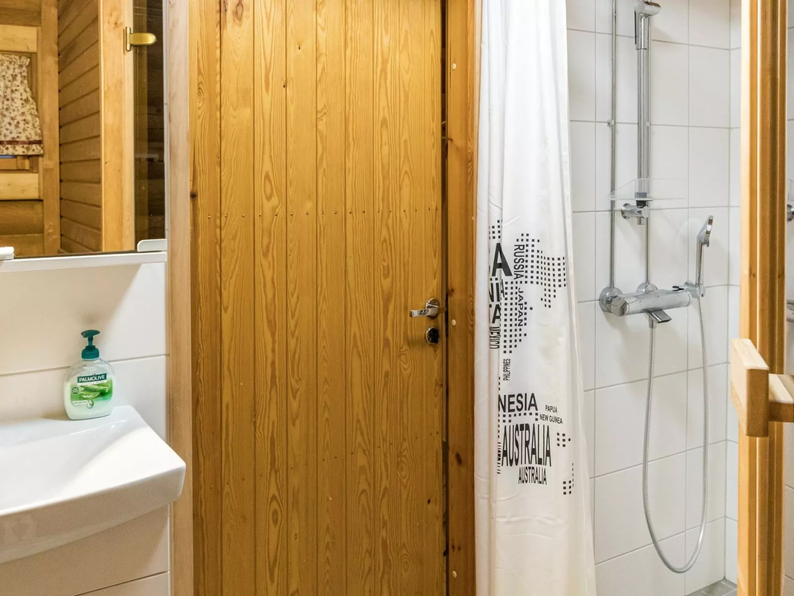 Ylläksen tunturihonkamaja 5-Binnen