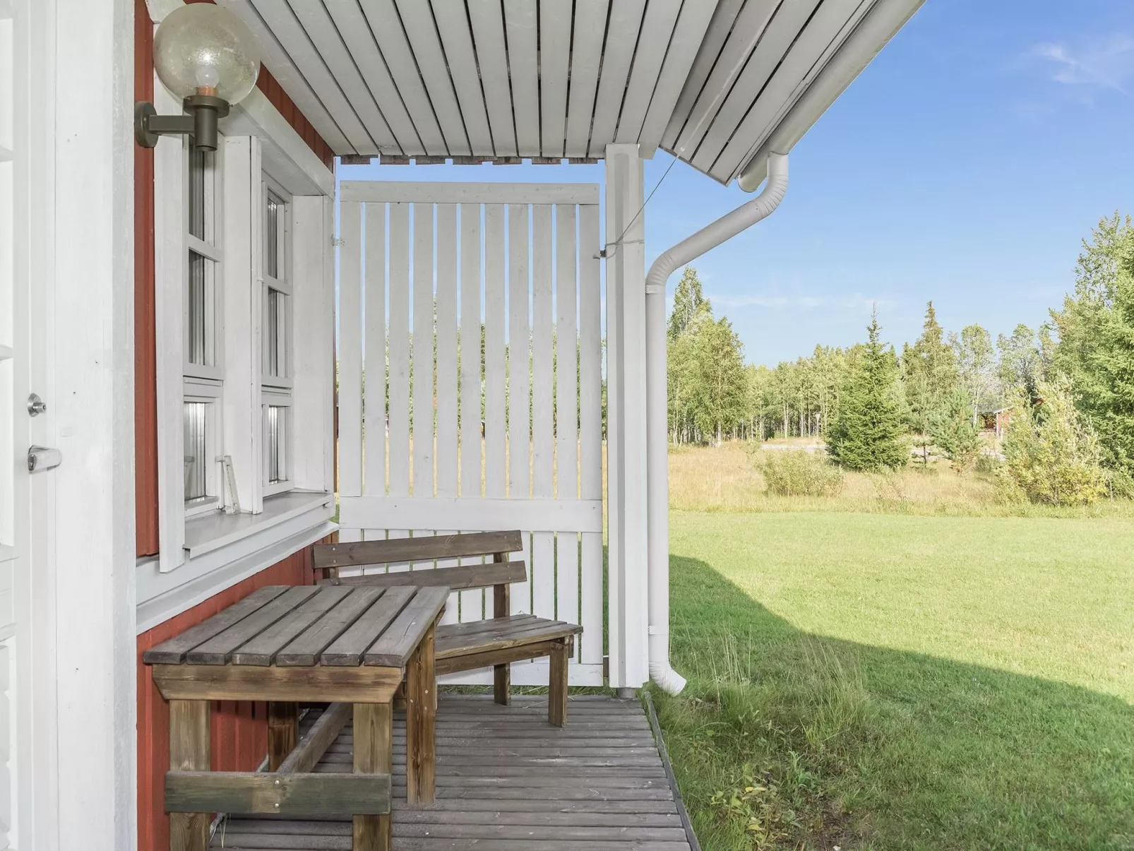 Ylläskarpalo 1 päätyhuoneisto-Binnen