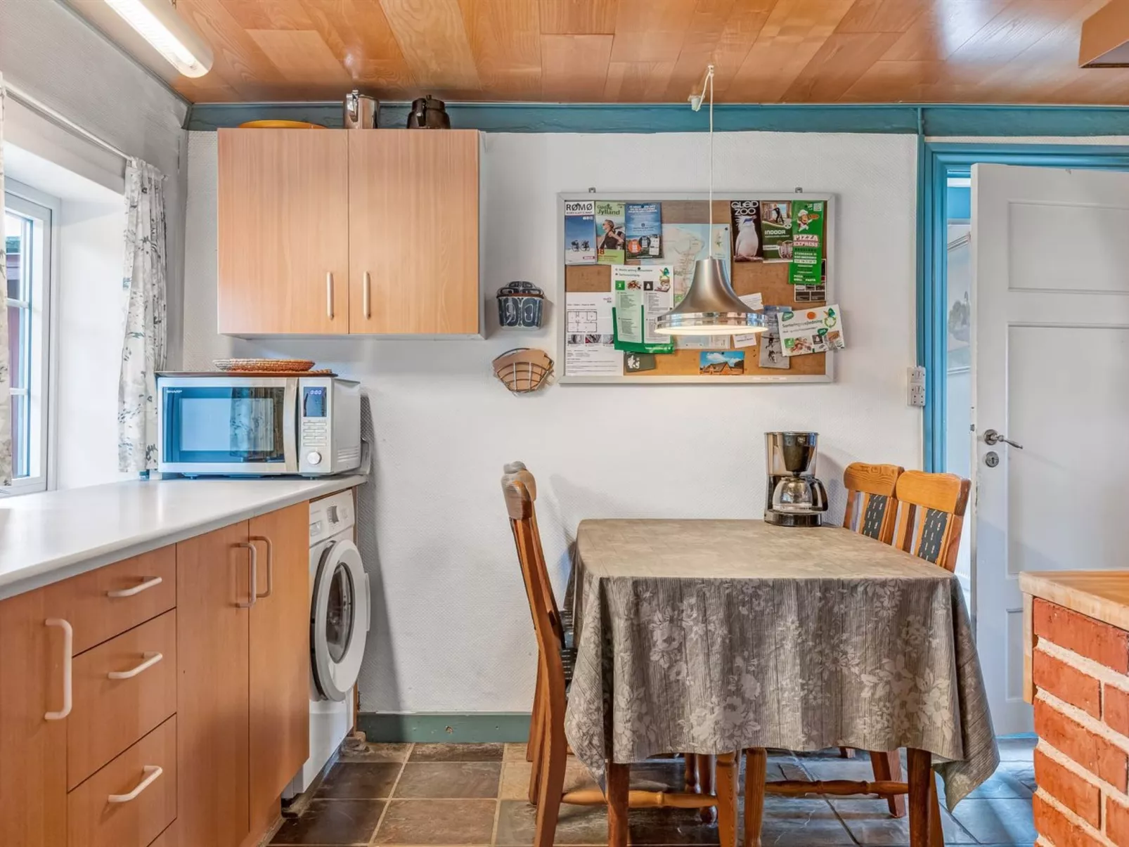 "Tuki" - 10km from the sea-Binnen